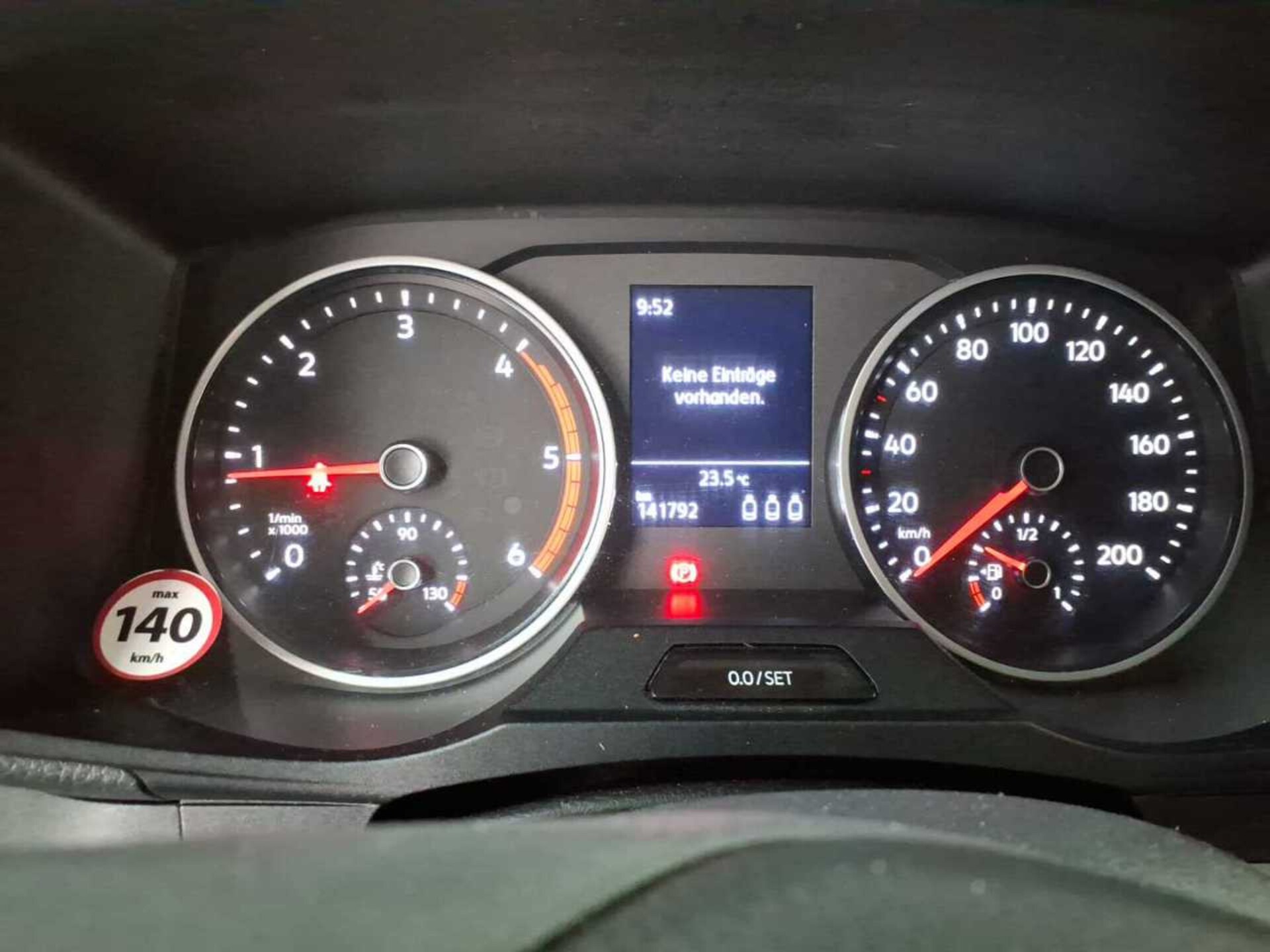 Volkswagen Crafter Kasten mittlerer Radstand