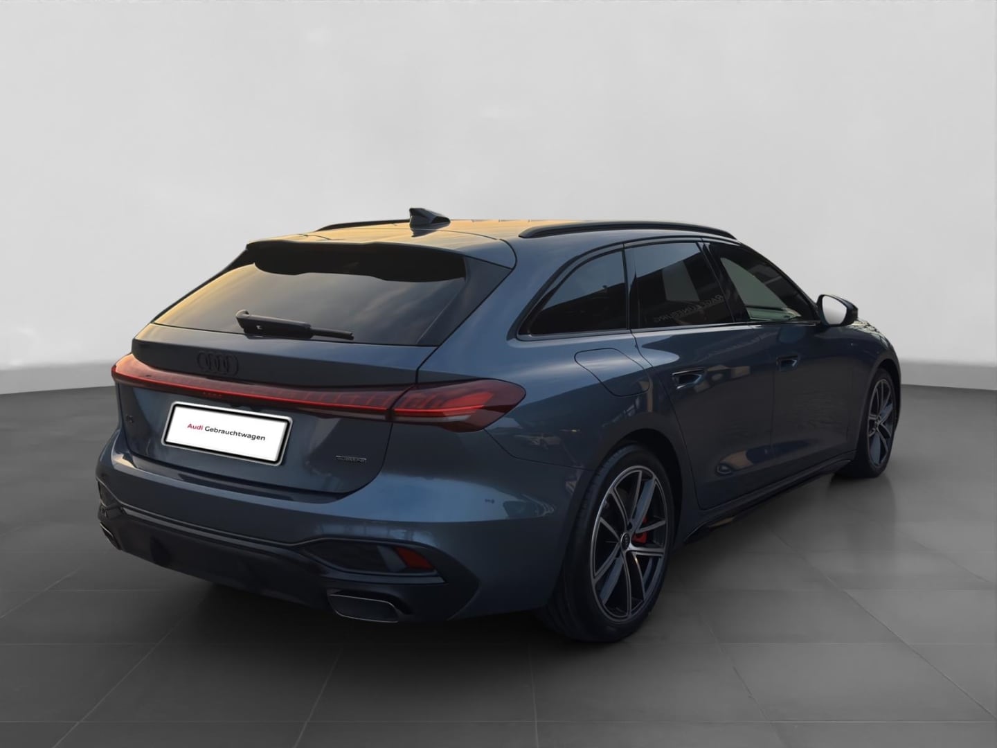 Bild über Audi A5 Avant e-hybrid e-hybrid quattro 270 kW S tronic - für weitere Informationen kontaktieren Sie den Audi Partner