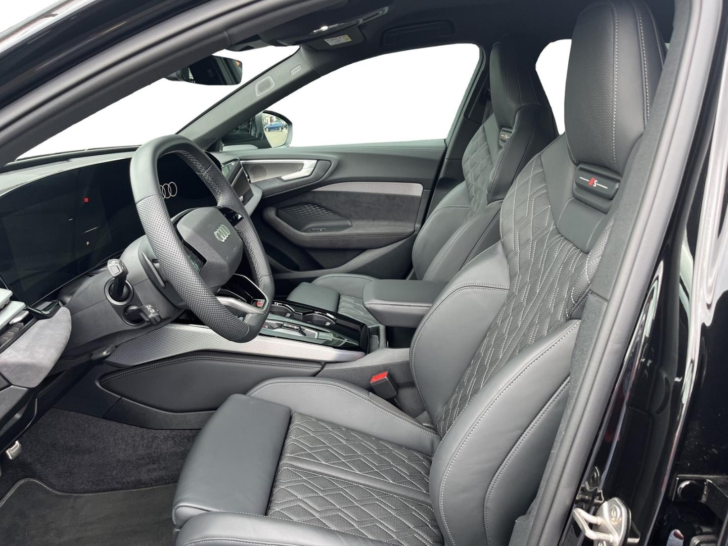 Bild über Audi A5 Avant e-hybrid e-hybrid quattro 270 kW S tronic - für weitere Informationen kontaktieren Sie den Audi Partner