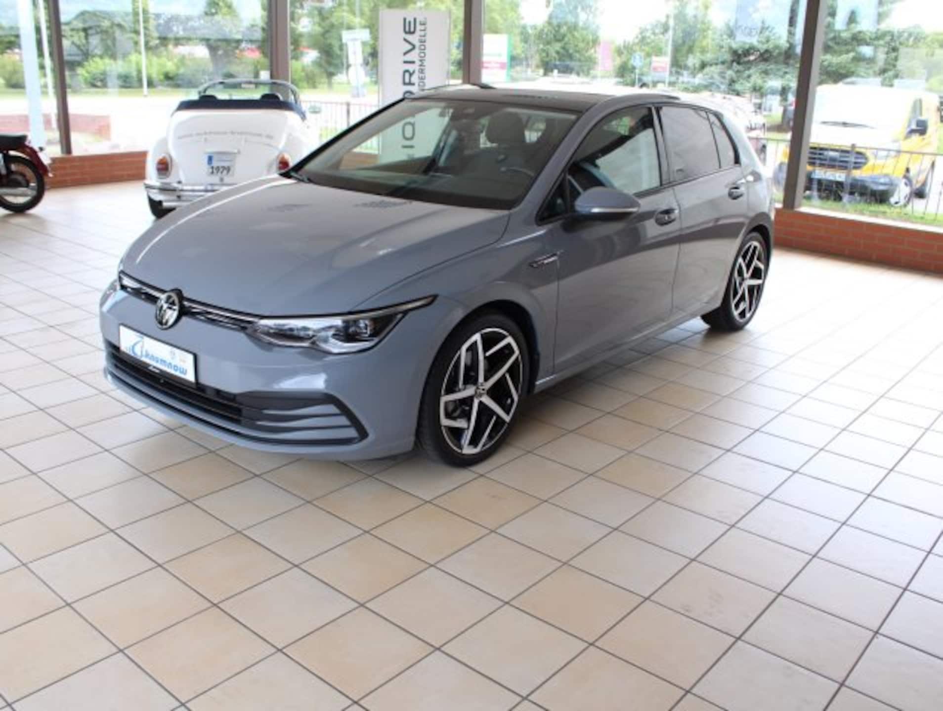 Volkswagen Golf Life