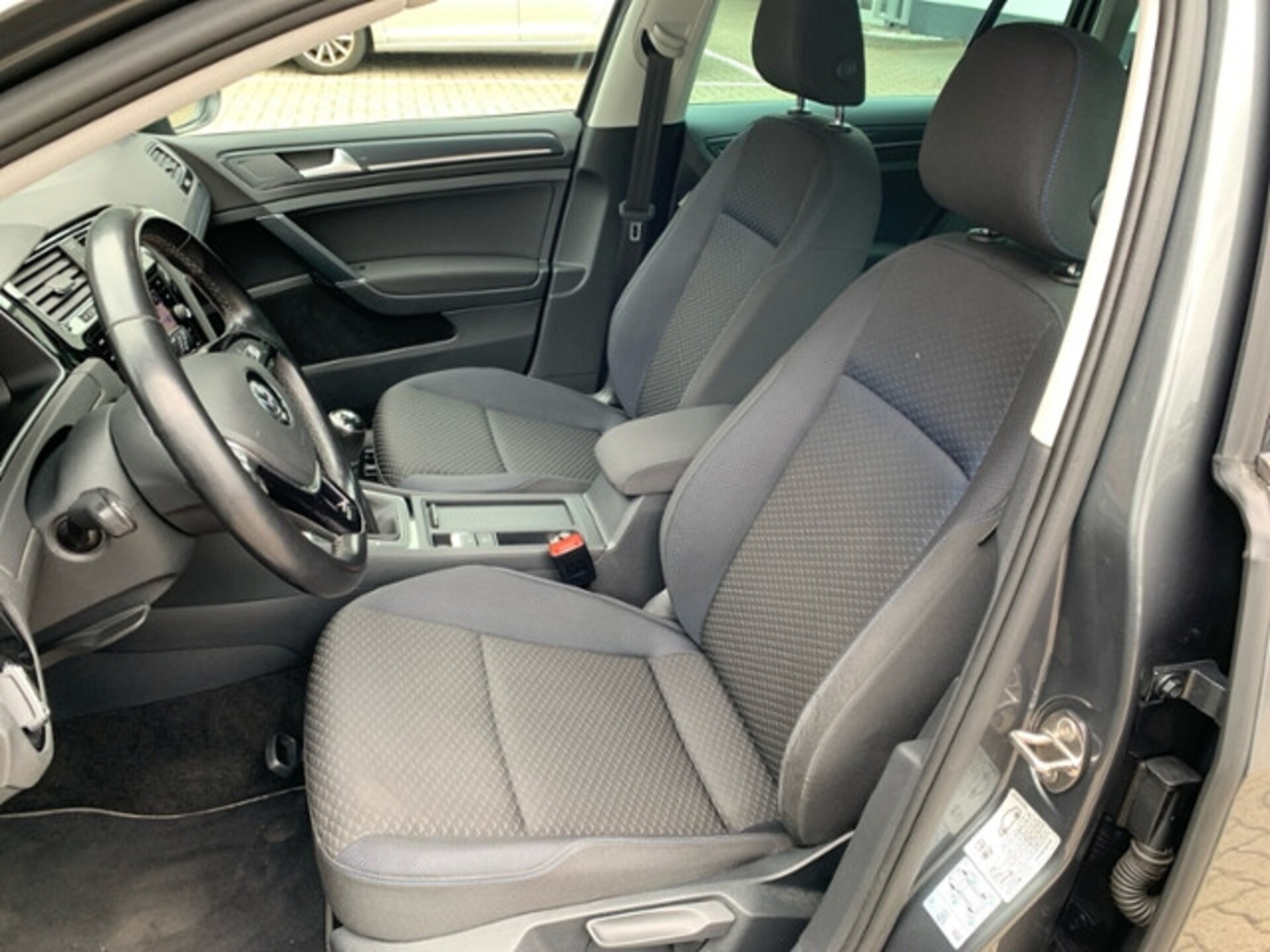 Volkswagen Golf Variant United