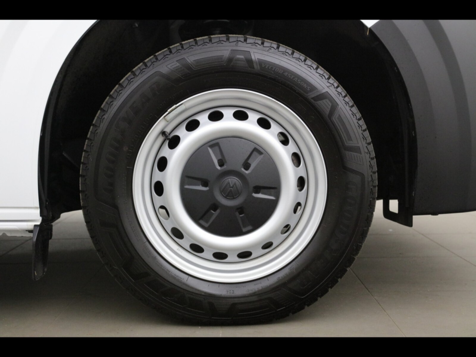 Volkswagen Transporter Kasten kurzer Radstand – Bild 16