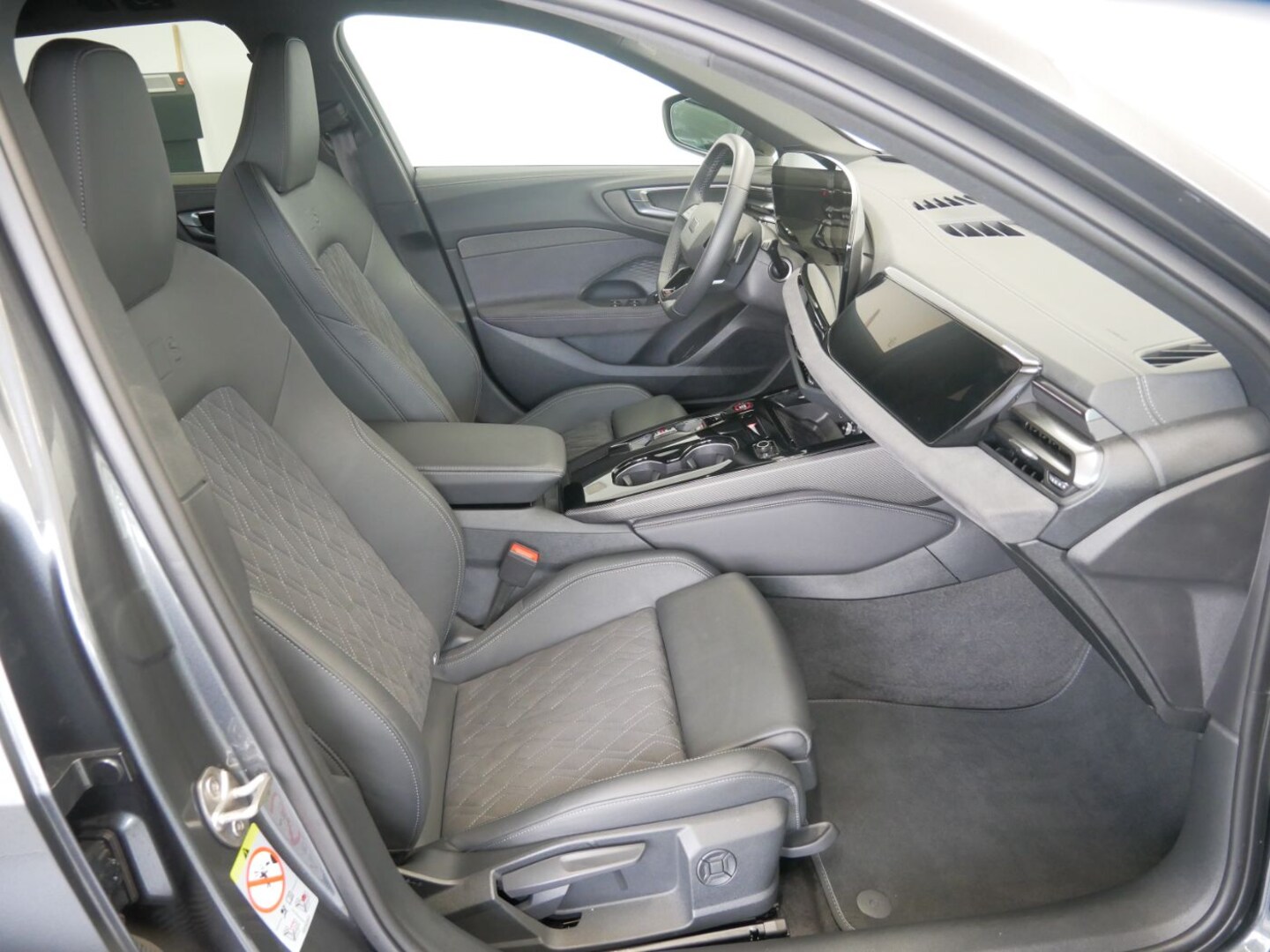 Bild über Audi A5 Avant TDI quattro 150 kW S tronic - für weitere Informationen kontaktieren Sie den Audi Partner