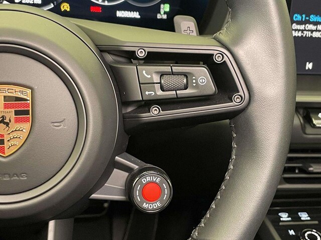 2026 Porsche 911 T - Photo 39