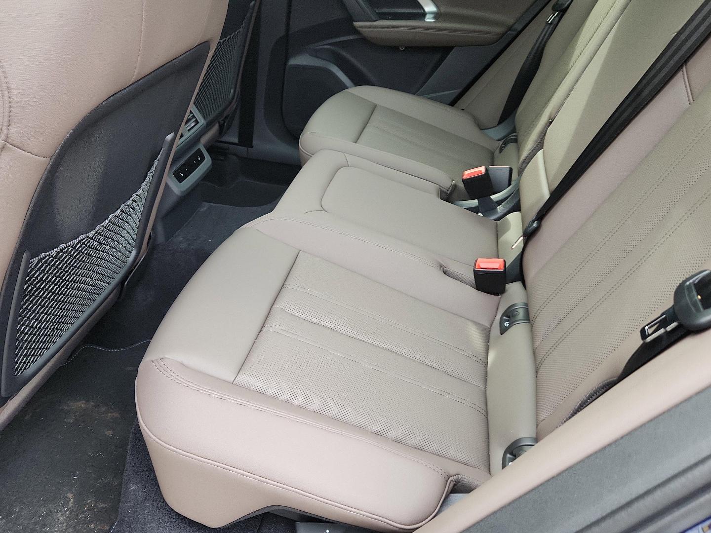 2025 Audi Q5 40 Prestige's photo