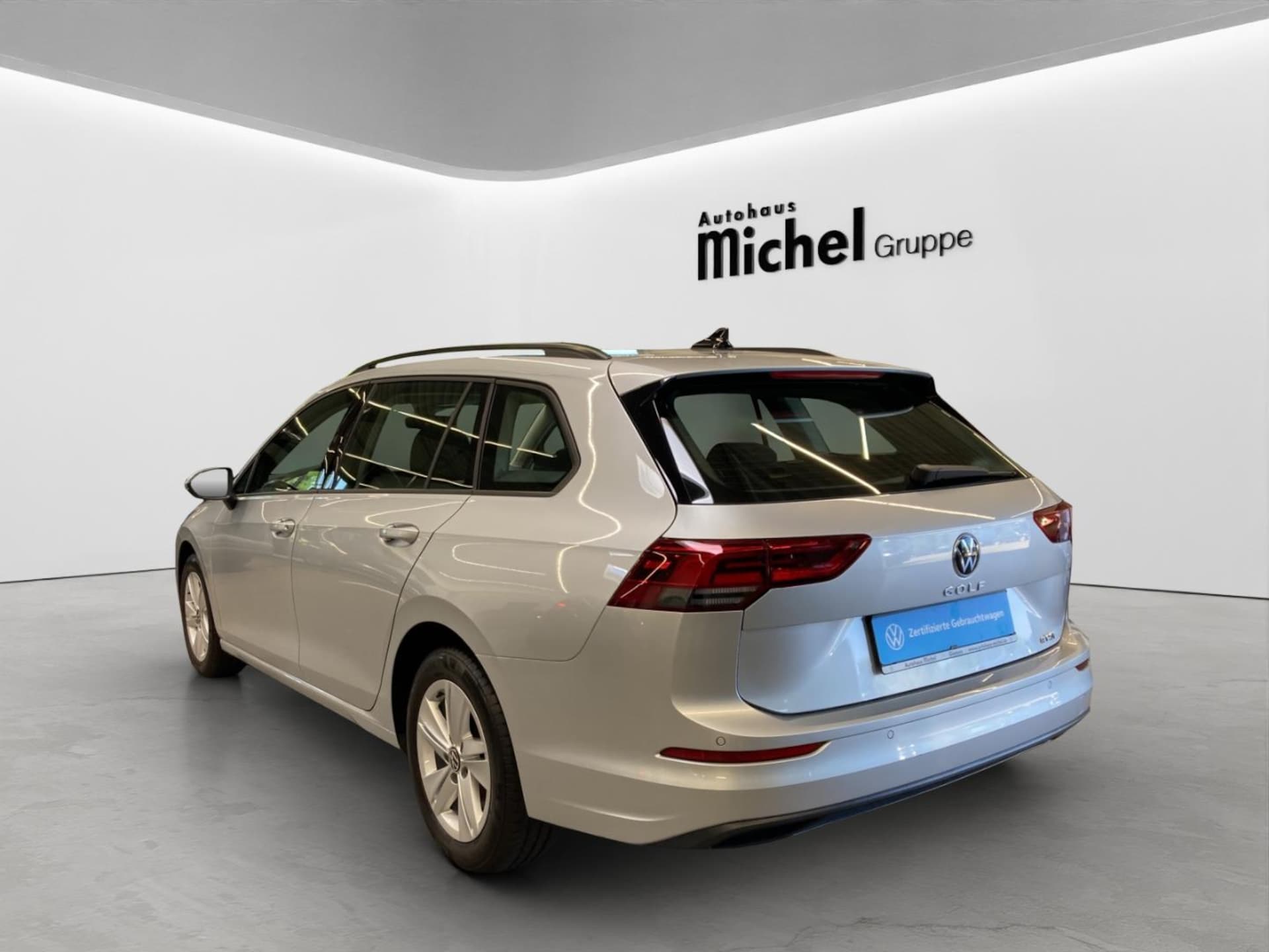 Volkswagen Golf Variant Life