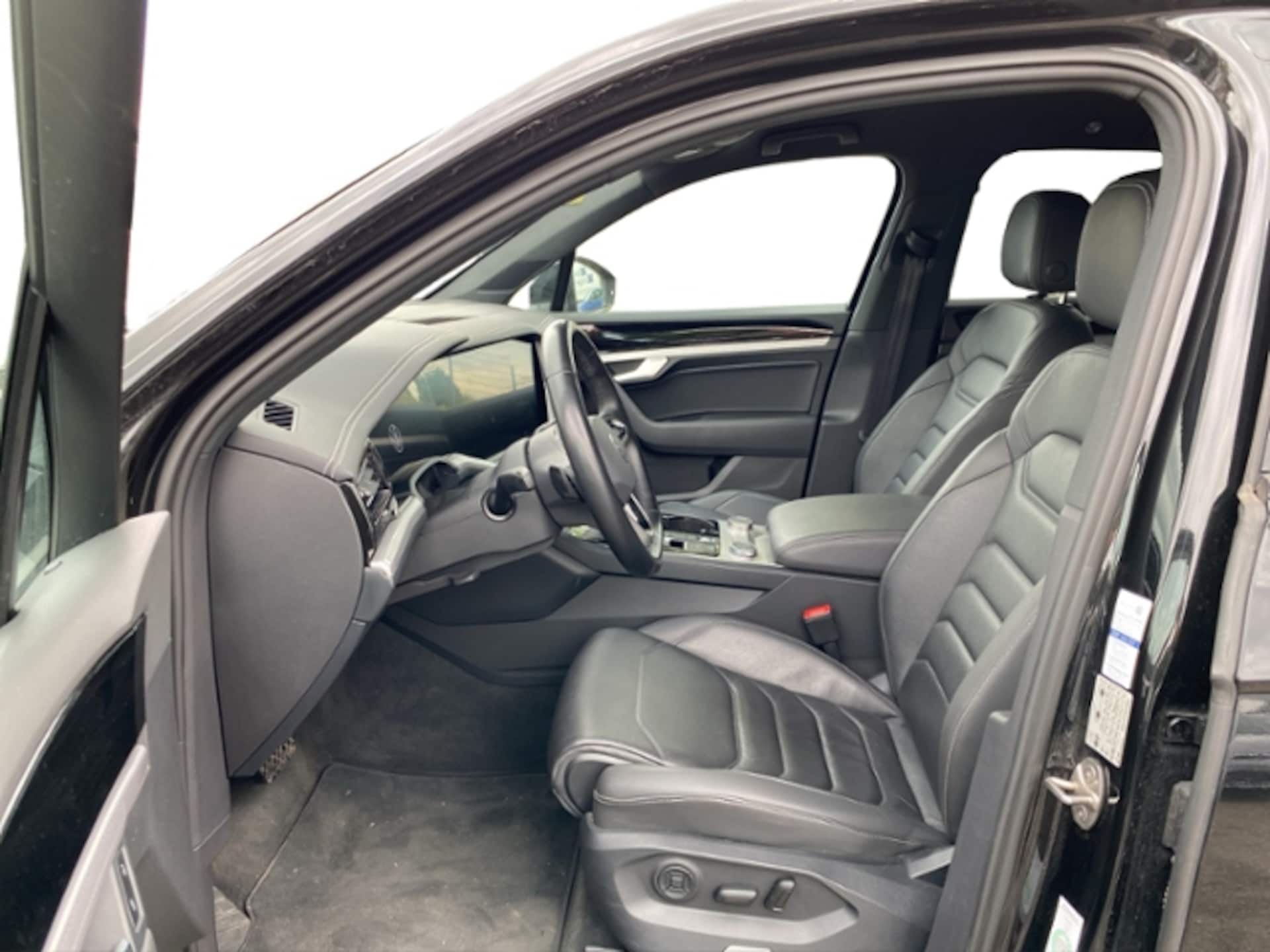 Volkswagen Touareg Basis-Modell