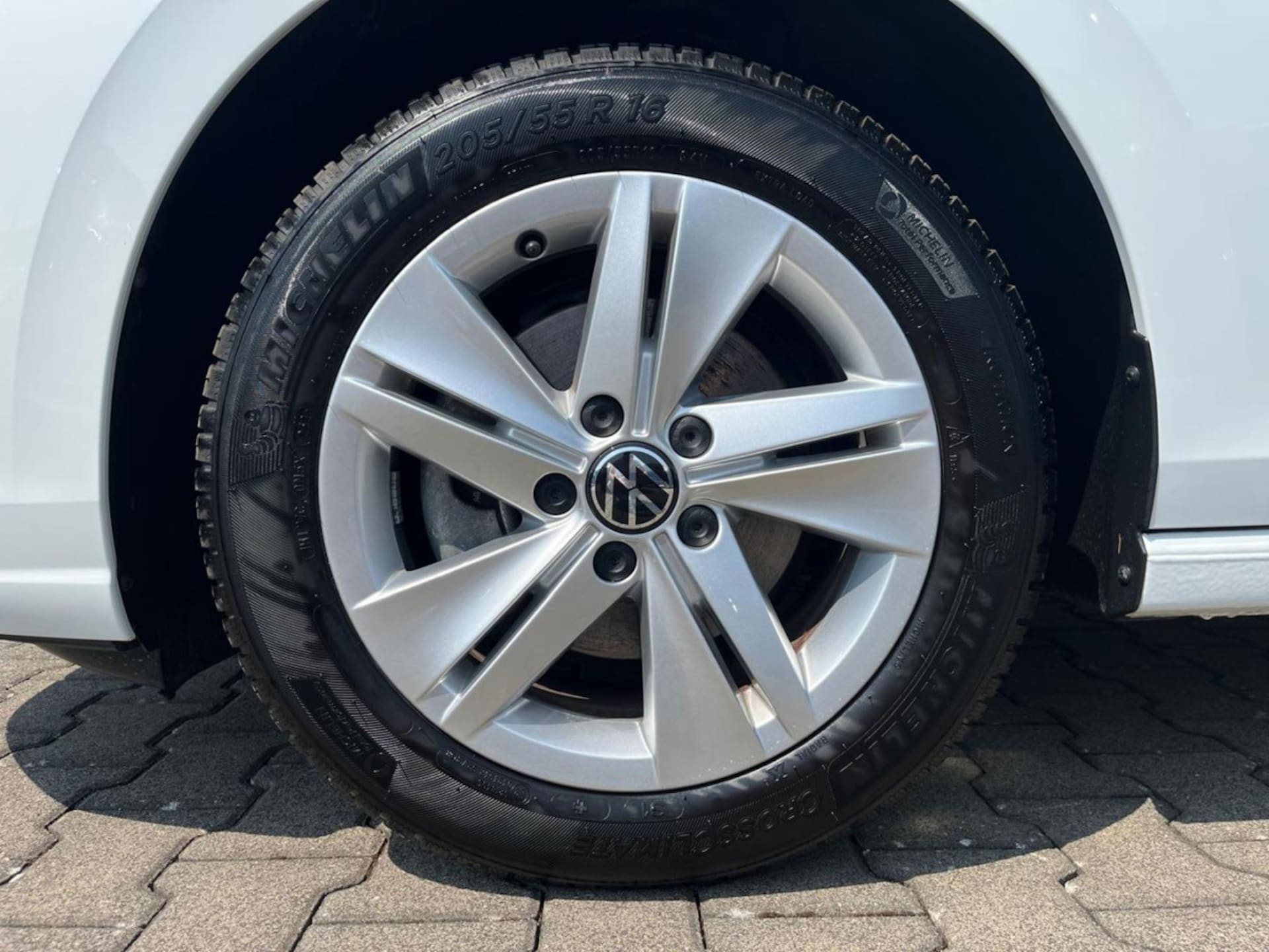 Volkswagen Golf Life