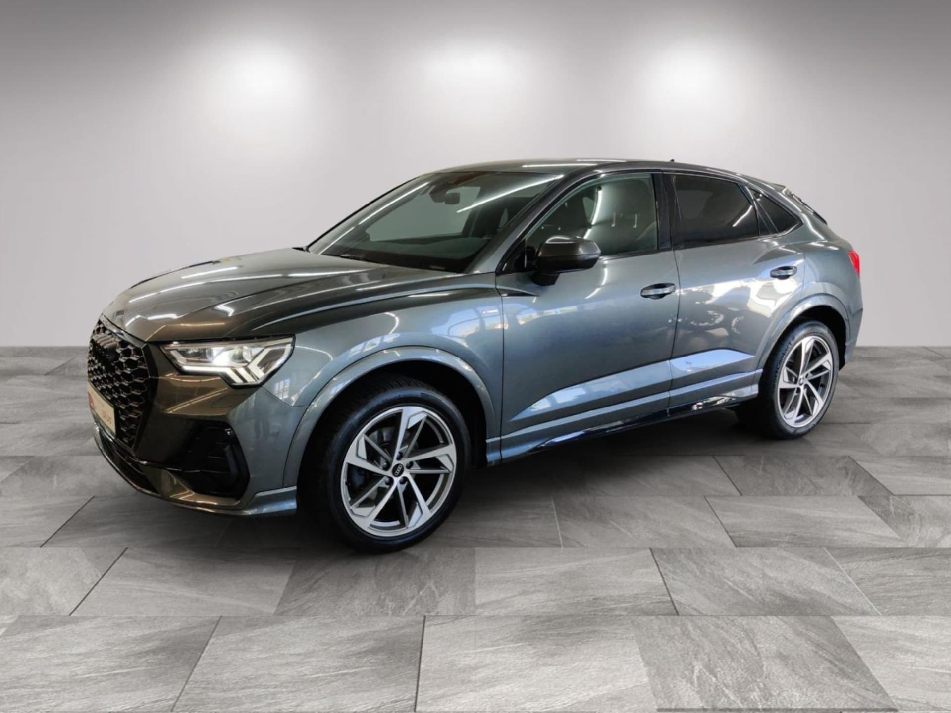 Audi Q3 Sportback S line