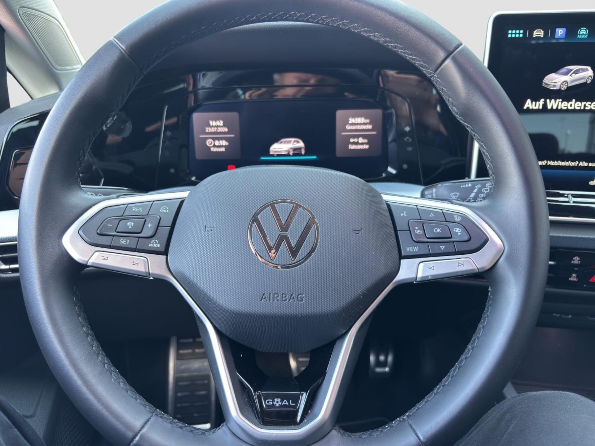 Volkswagen Golf Life