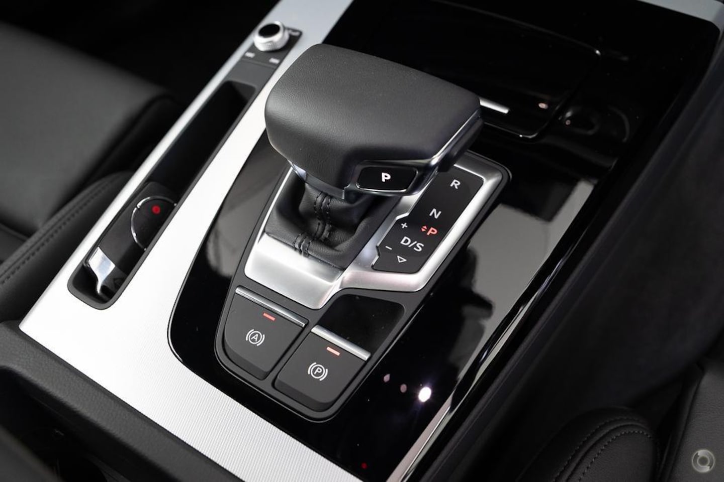 Image about Audi Q5 Sportback 40 TDI quattro S tronic