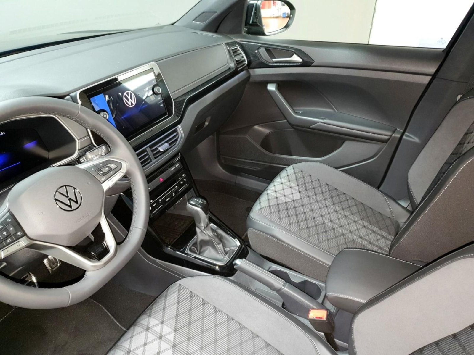 Volkswagen T-Cross – Bild 17