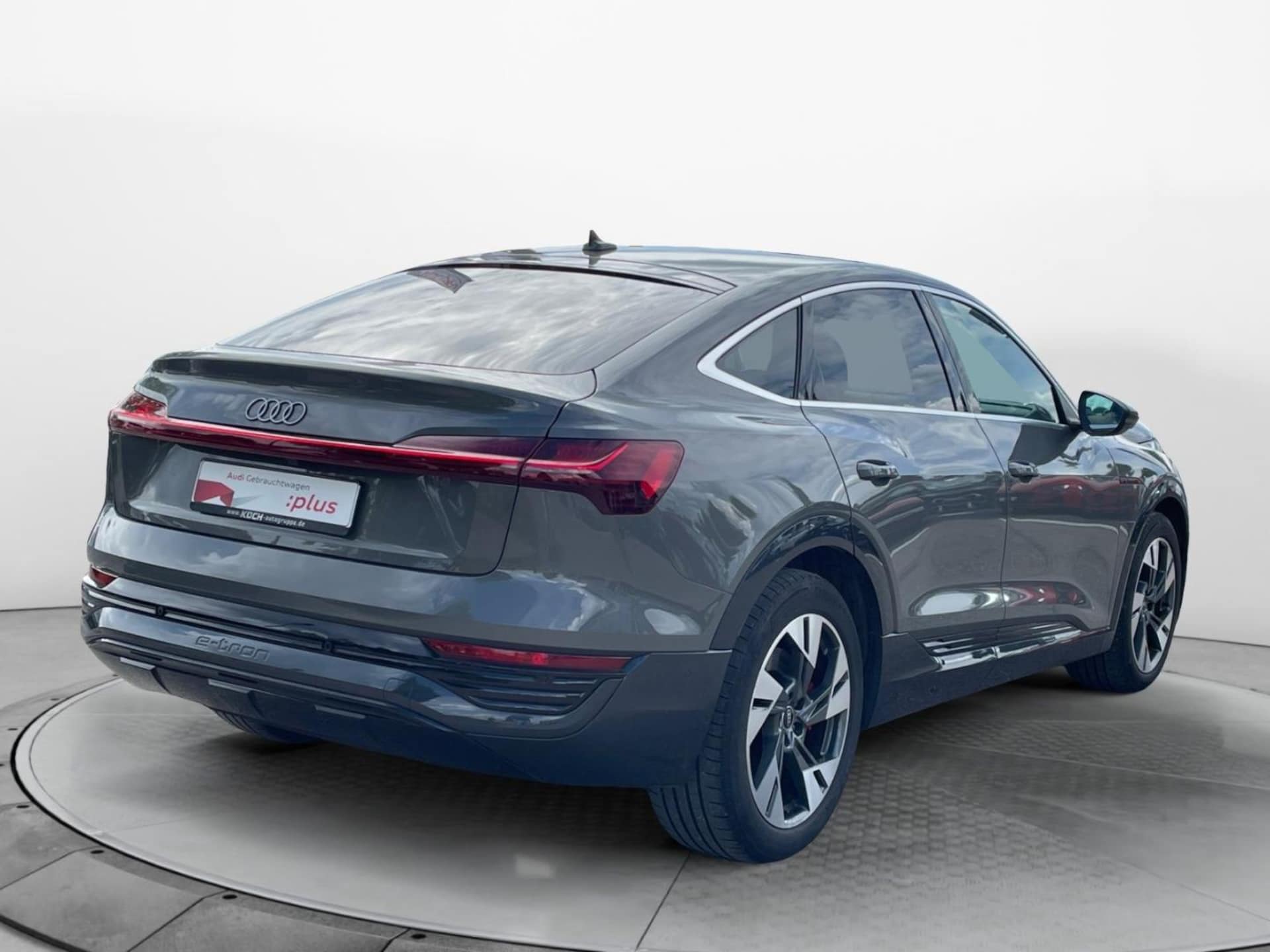 Audi Q8 Sportback e-tron Advanced