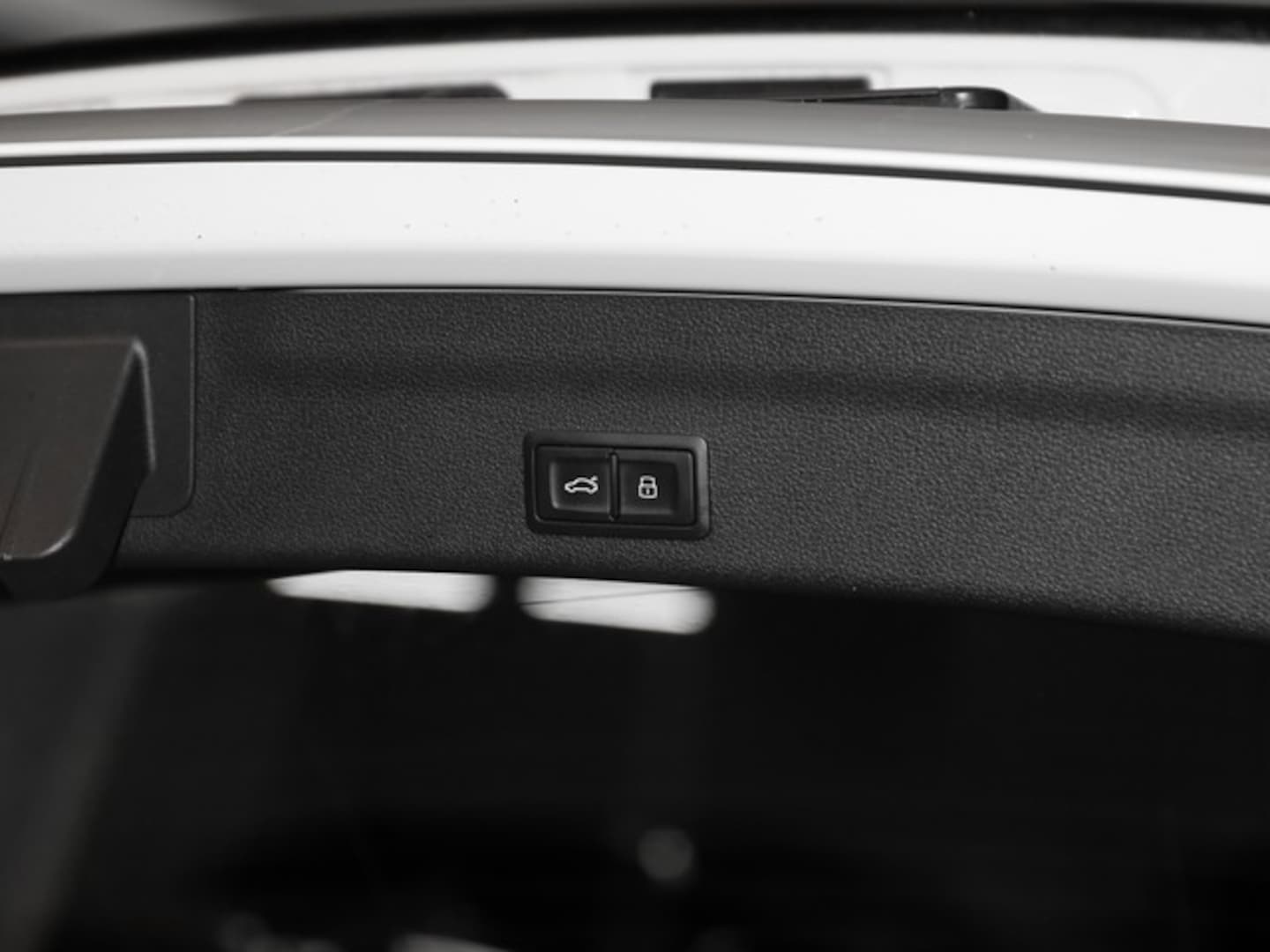 Bild über Audi S6 Avant TDI quattro tiptronic - für weitere Informationen kontaktieren Sie den Audi Partner