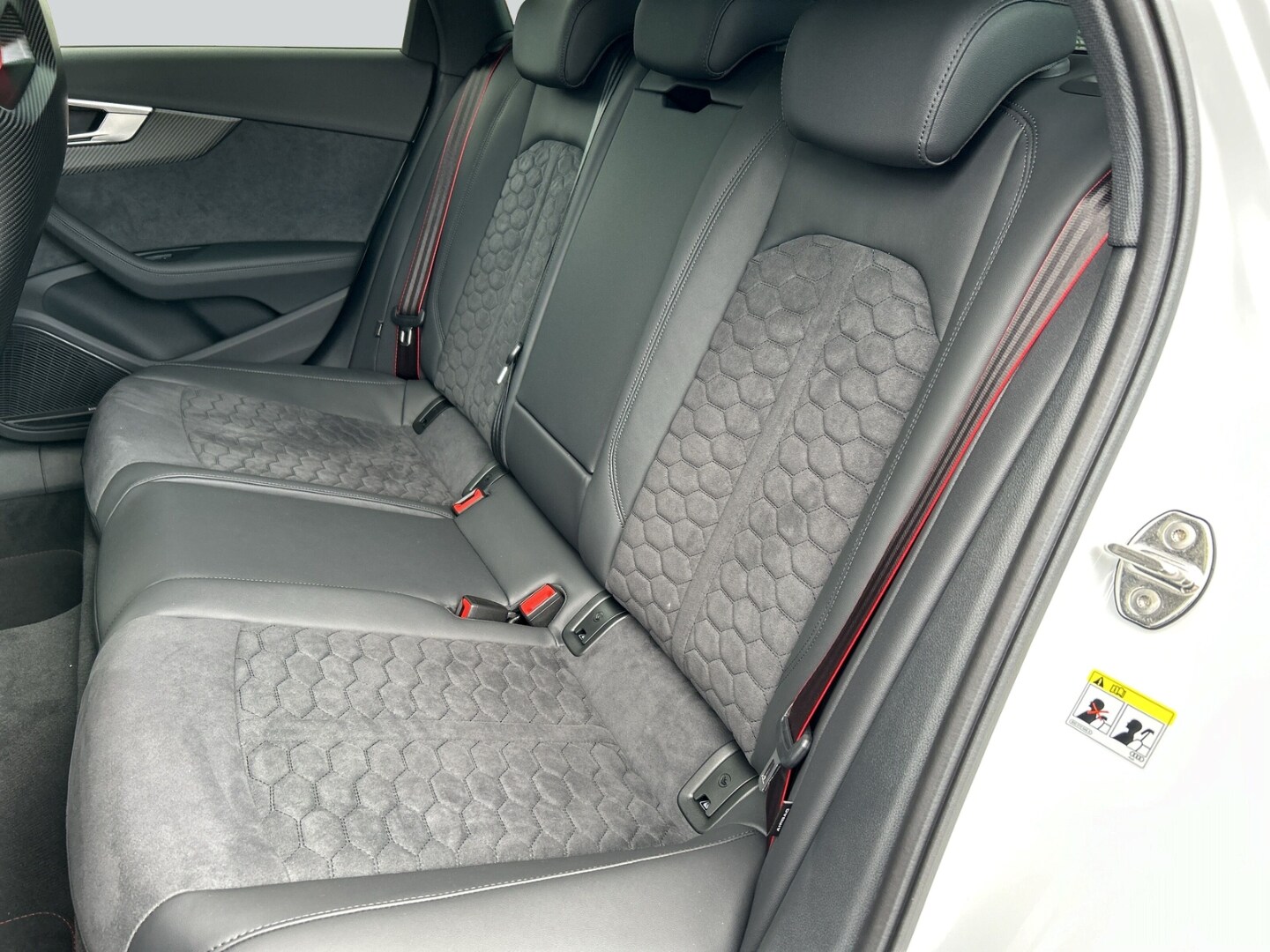 Image about Audi RS 4 Avant TFSI quattro tiptronic