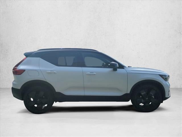 2026 Volvo XC40