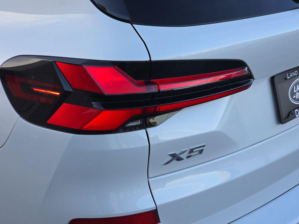 2025 BMW X5 40i - Photo 37
