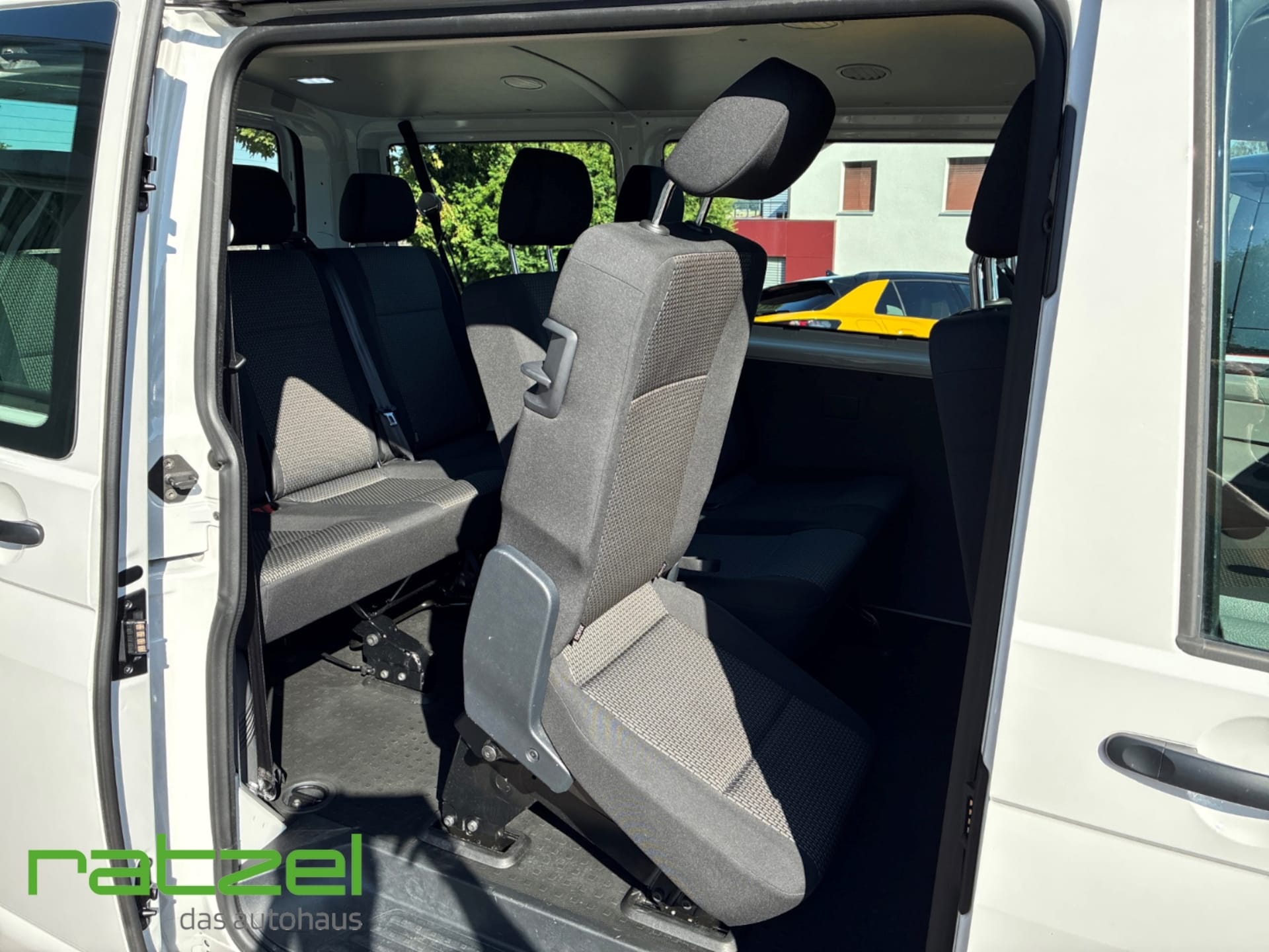 Volkswagen T6.1 Transporter Kombi kurzer Radstand