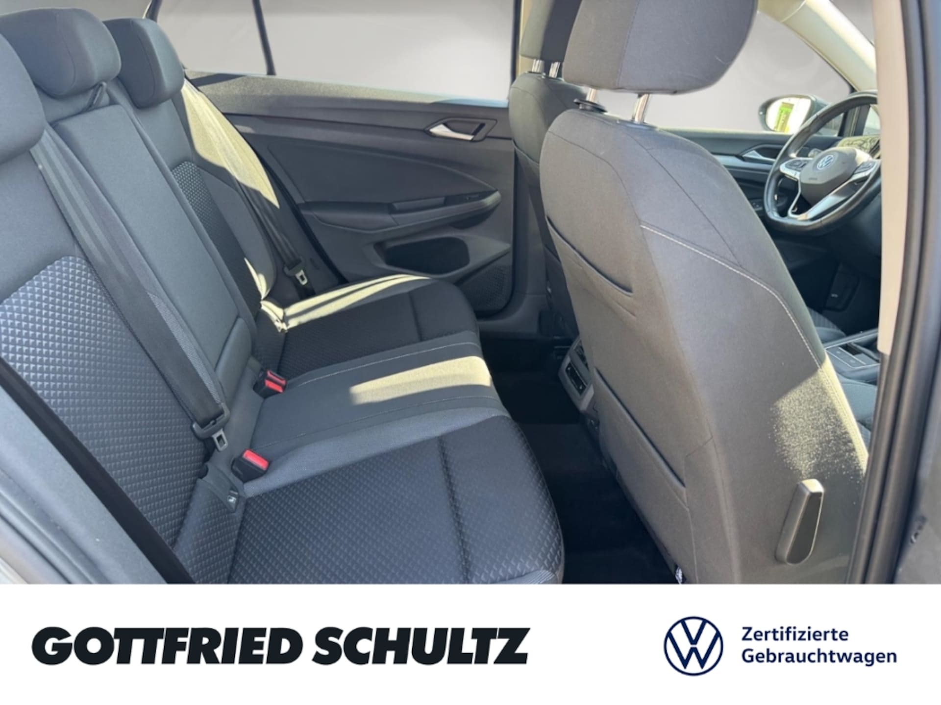Volkswagen Golf Active