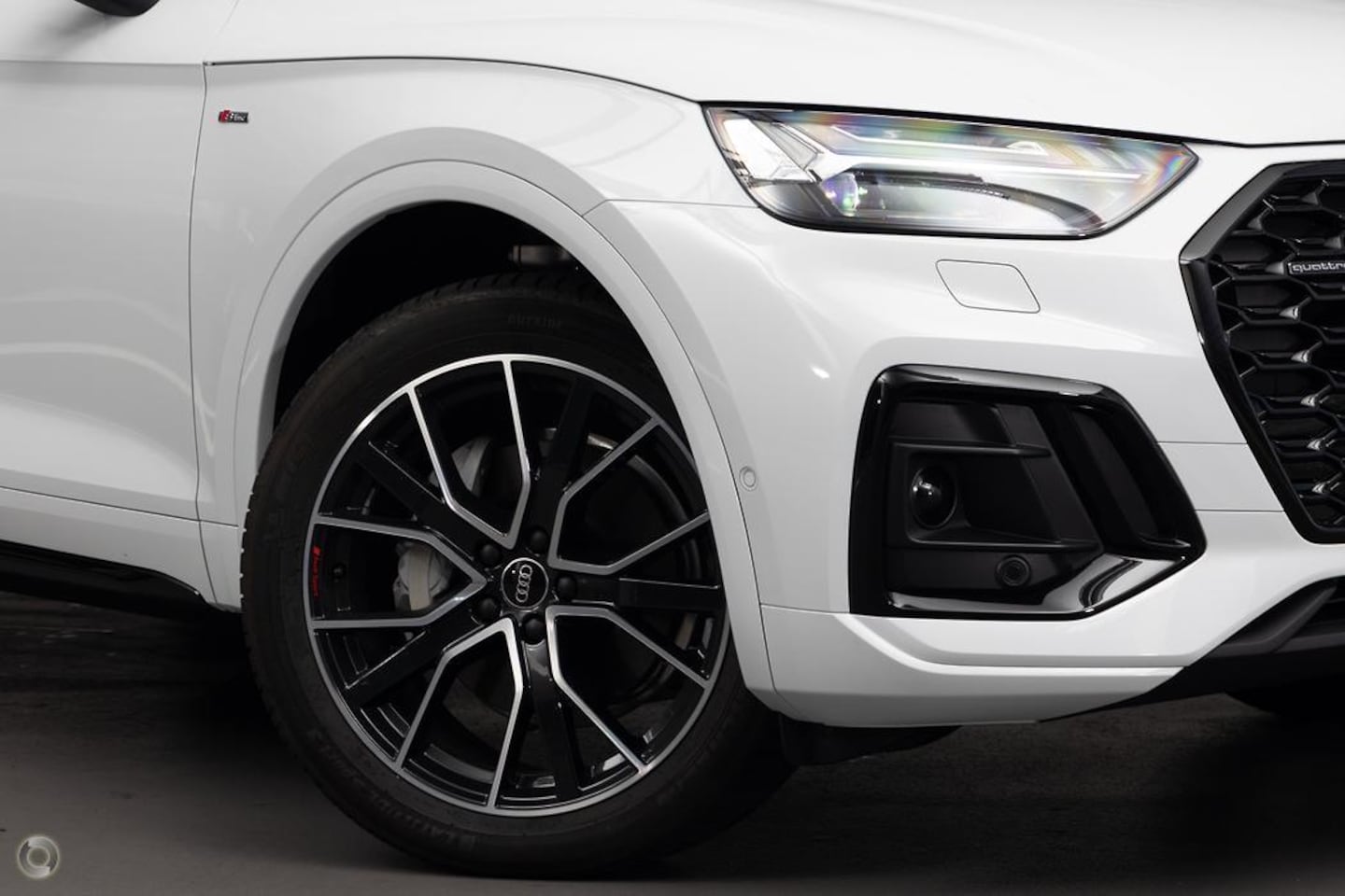 Image about Audi Q5 Sportback 40 TDI quattro S tronic