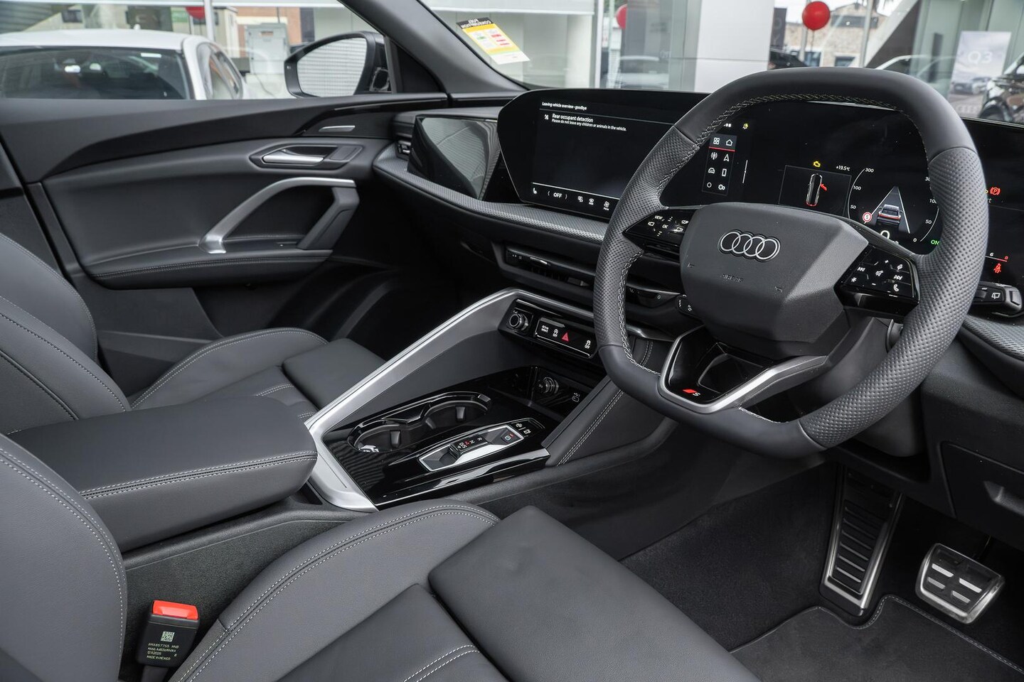 Image about Audi Q5 SUV TFSI quattro 200 kW sport