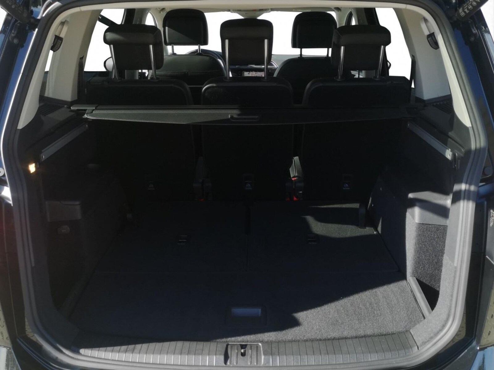 Volkswagen Touran – Bild 13
