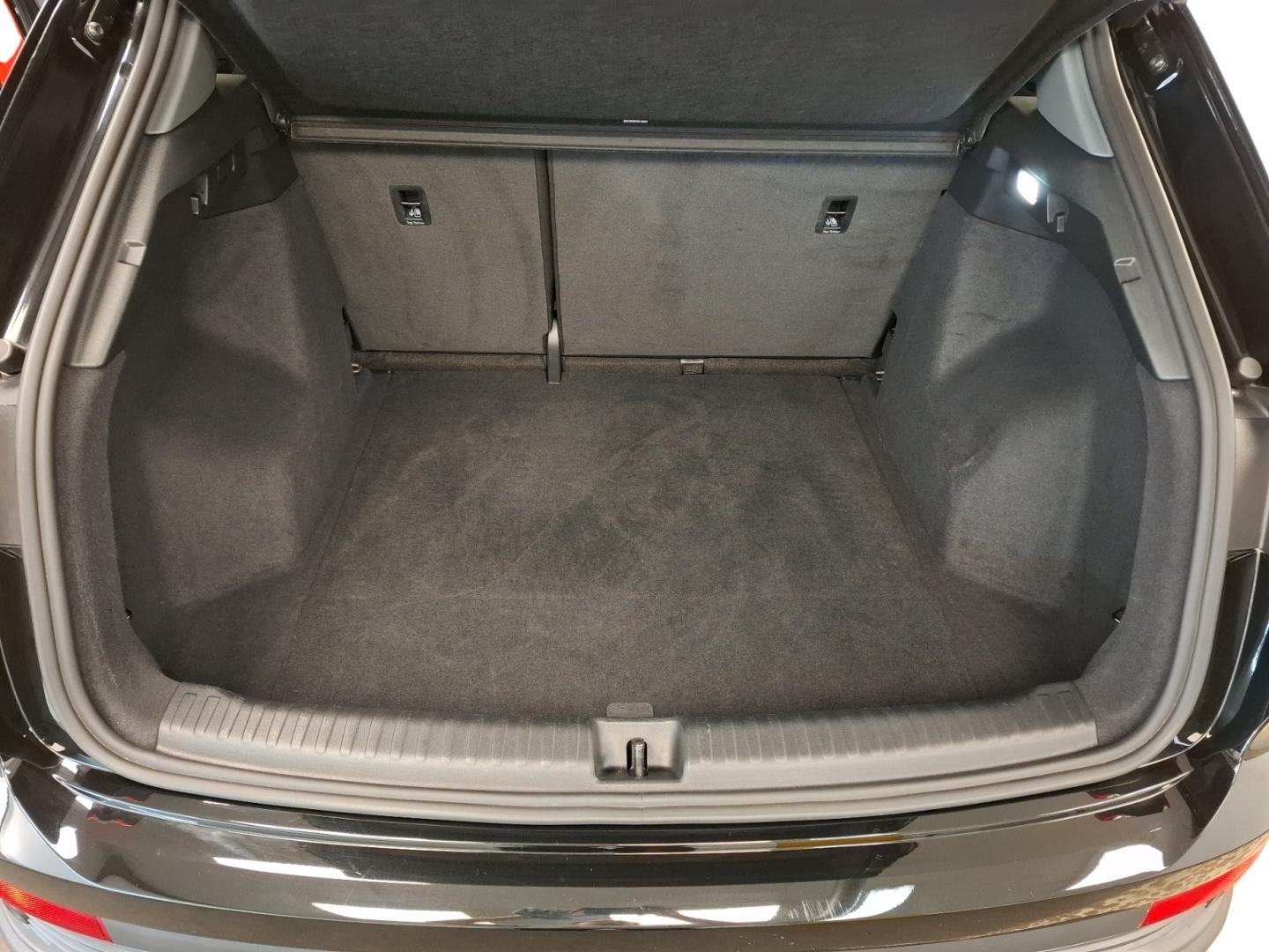 Image about Audi Q4 e-tron 40 e-tron