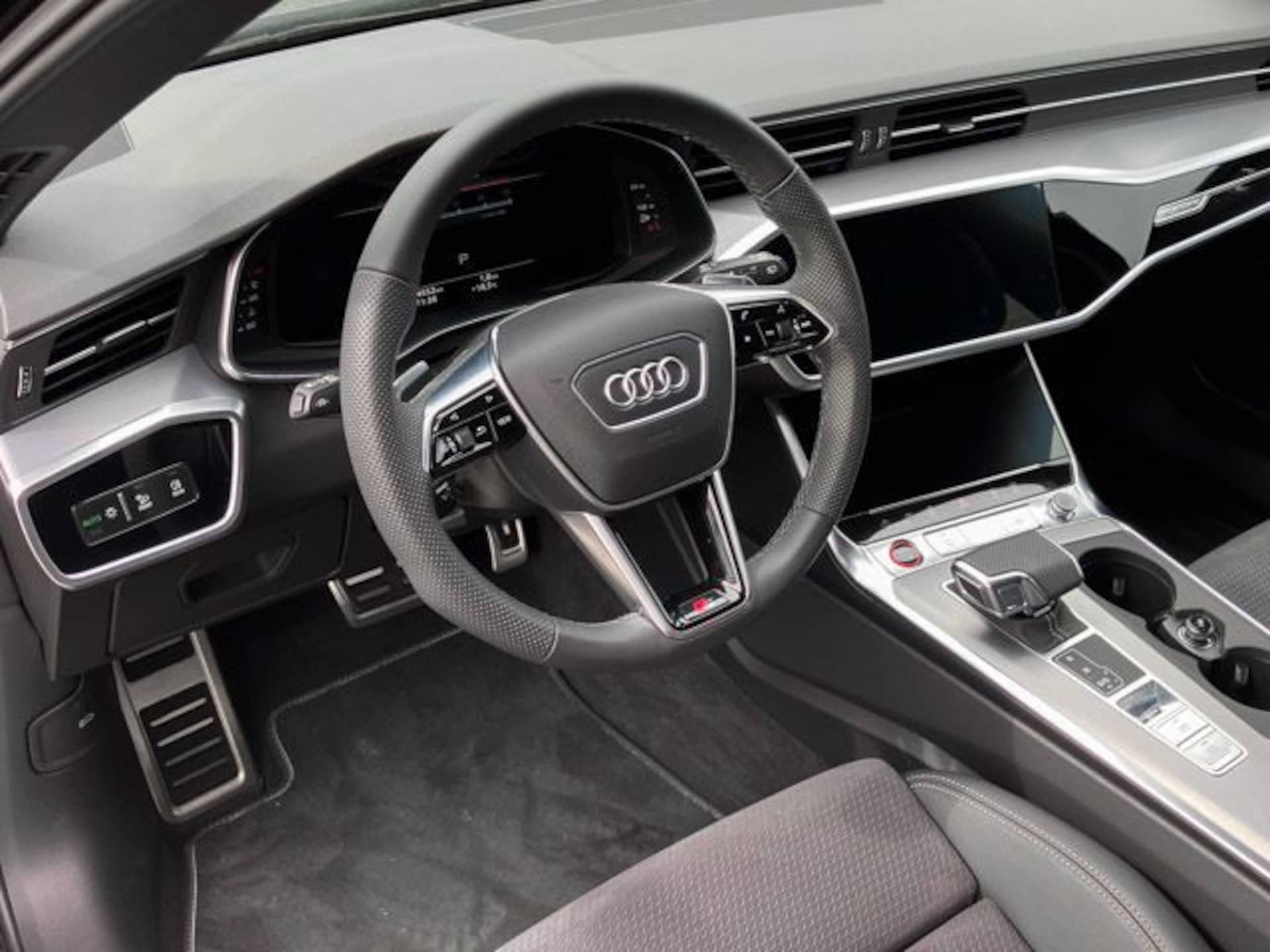 Audi S6 Avant