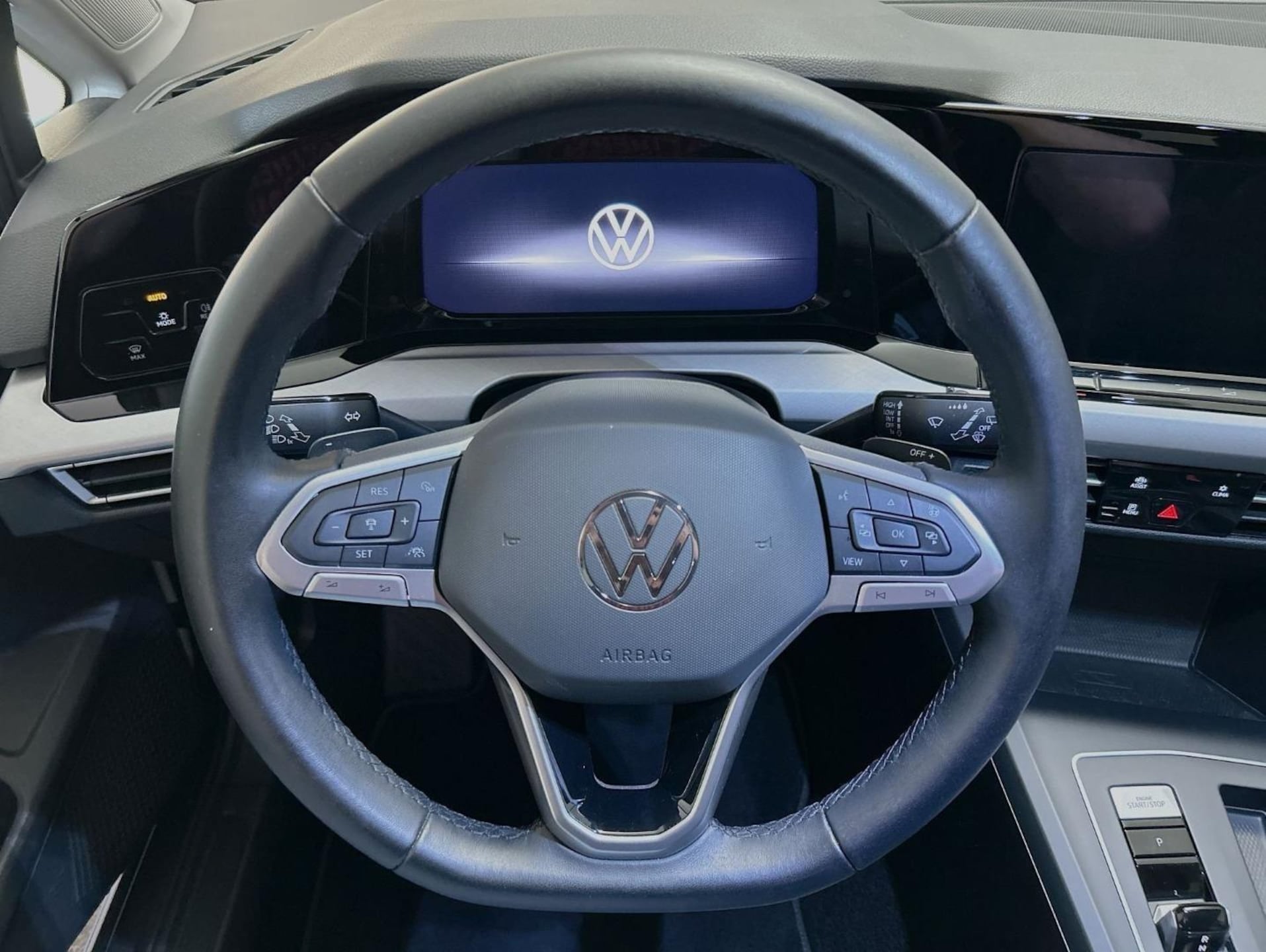 Volkswagen Golf Variant Life