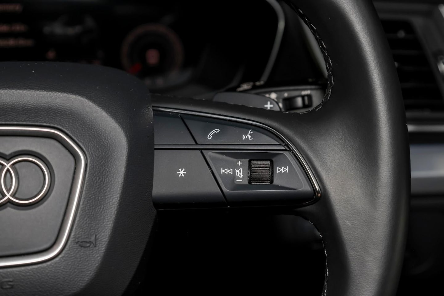 Image about Audi Q5 Sport 45 TFSI quattro S tronic