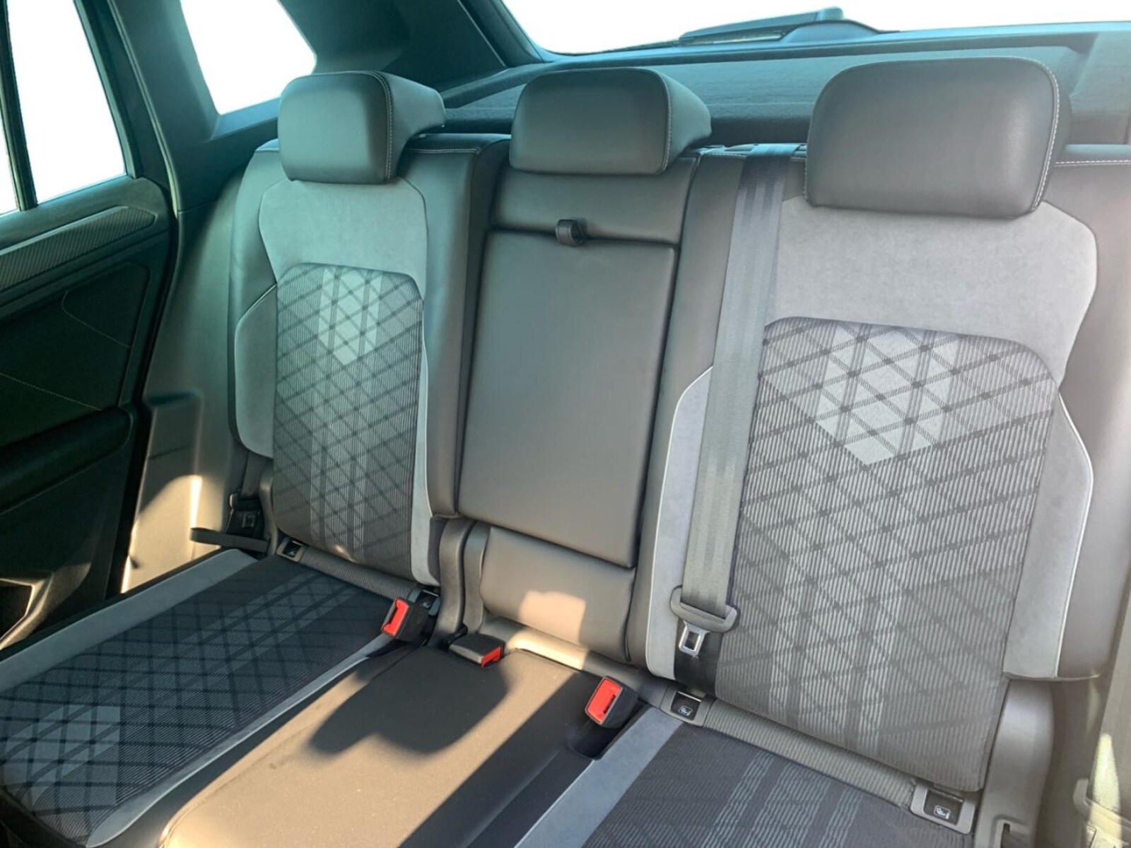 Volkswagen Tiguan – Bild 9