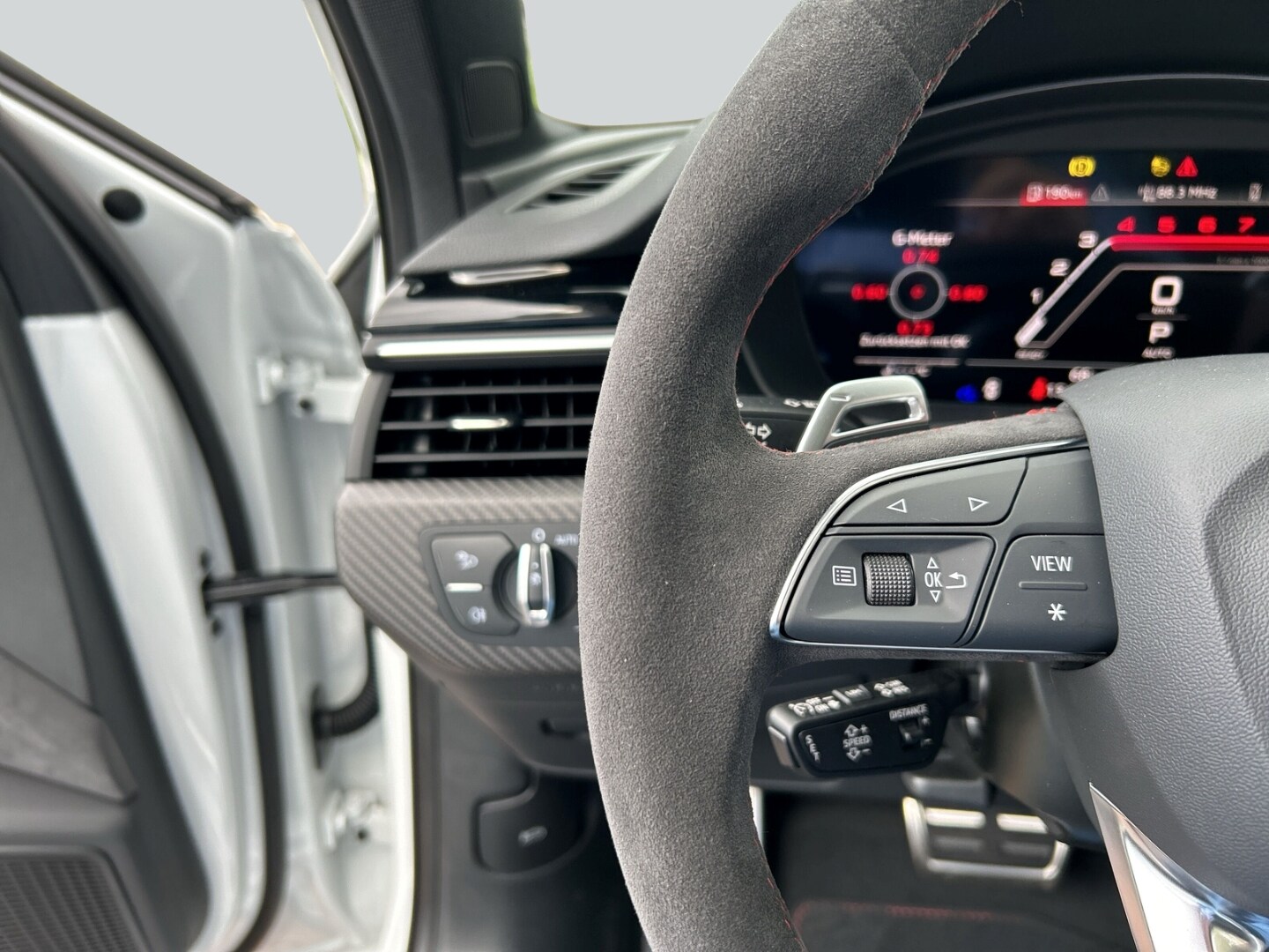 Image about Audi RS 4 Avant TFSI quattro tiptronic