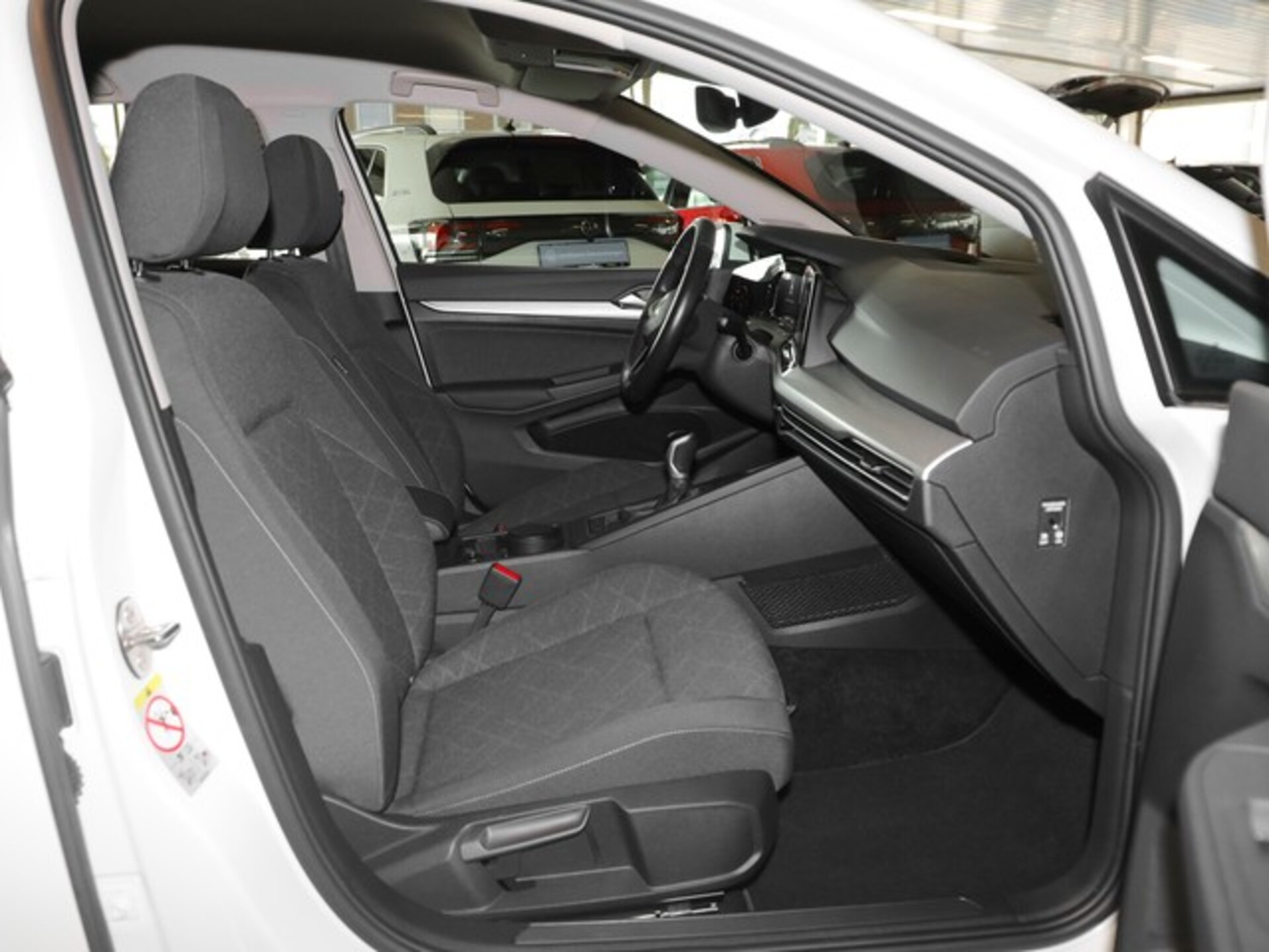 Volkswagen Golf Life