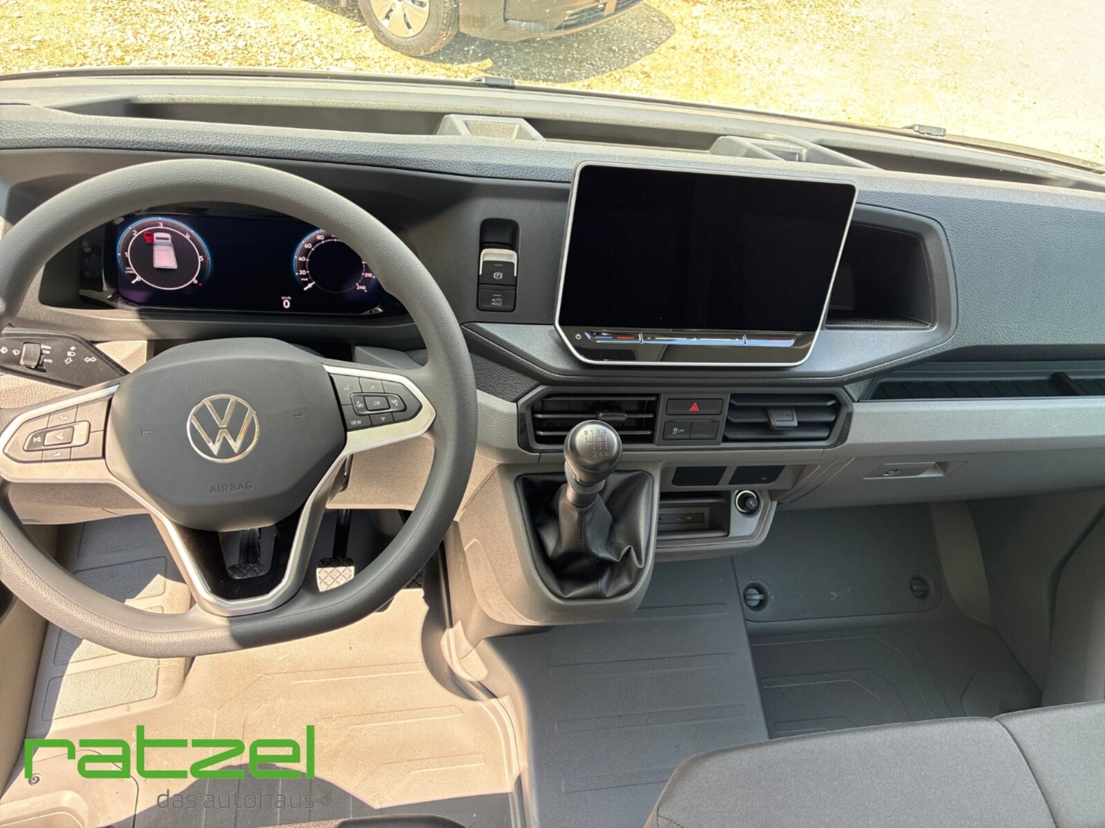Volkswagen Crafter Einzelkabine mittlerer Radstand – Bild 6
