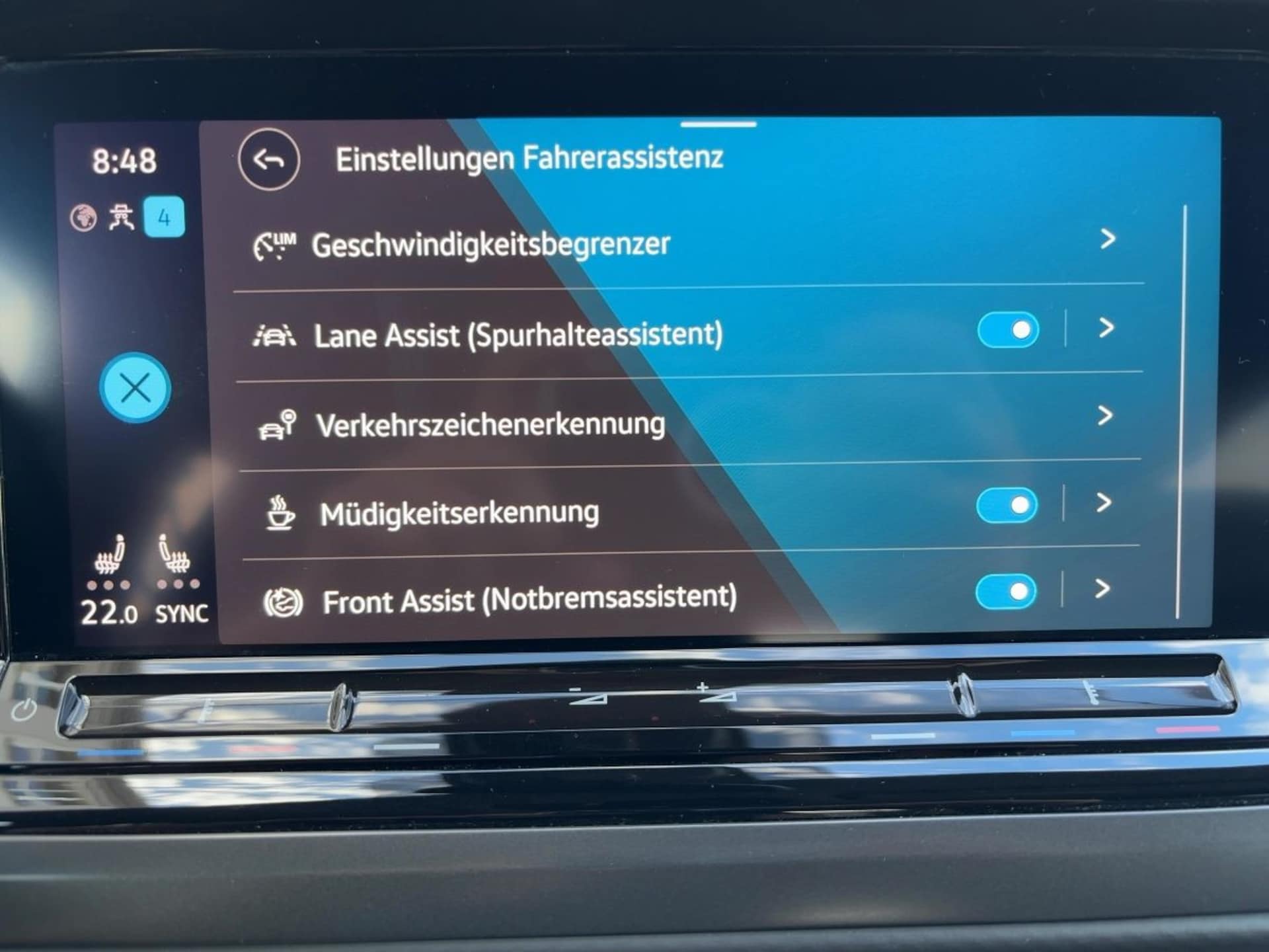 Volkswagen Multivan Langversion Basis-Modell