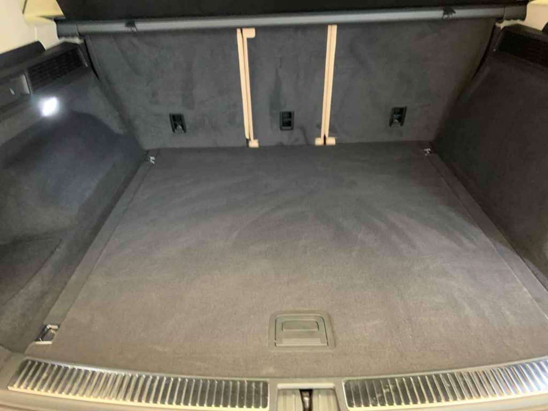 Volkswagen Touareg Elegance