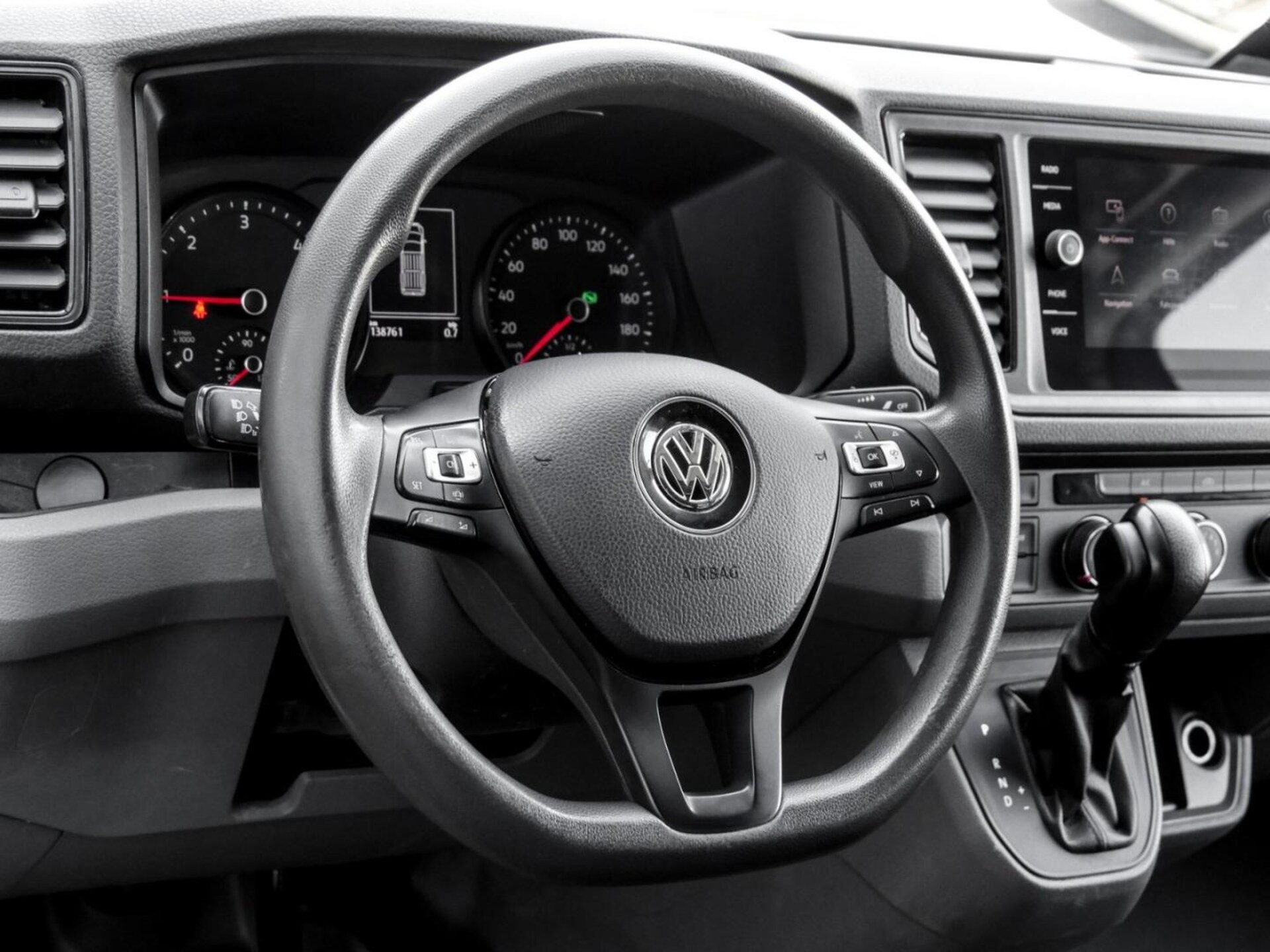 Volkswagen Crafter Kasten langer Radstand