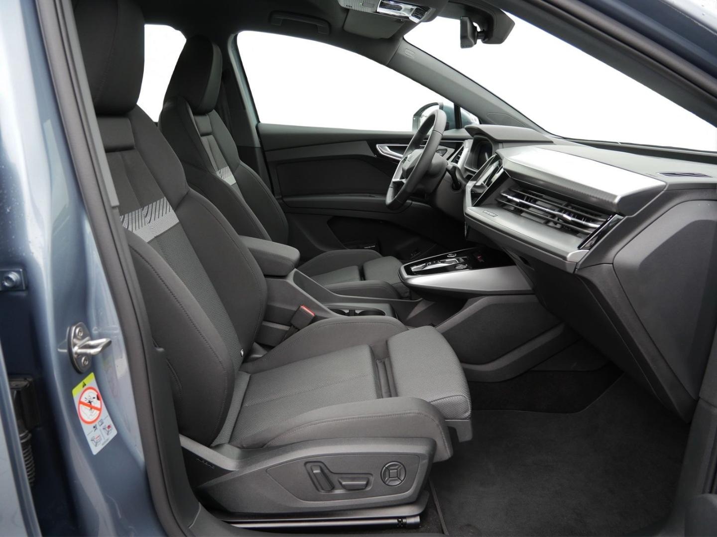Bild über Audi Q4 e-tron 40 e-tron - für weitere Informationen kontaktieren Sie den Audi Partner