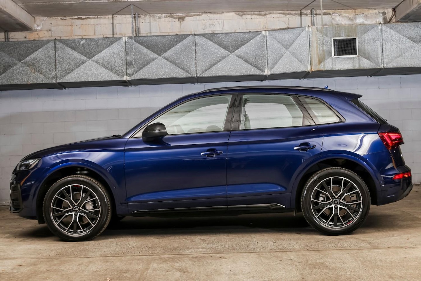 Image about Audi Q5 Sport 45 TFSI quattro S tronic