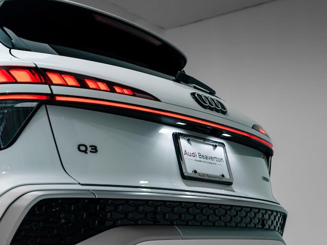 2026 Audi Q3 Base - Photo 37