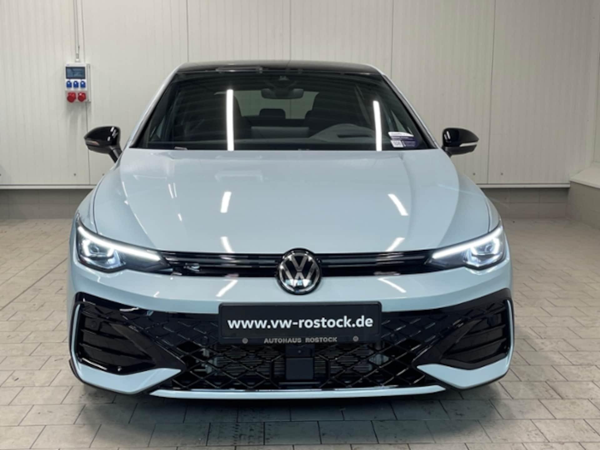 Volkswagen Golf R-Line