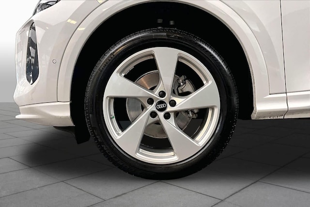 2025 Audi Q5 Premium Plus - Photo 11