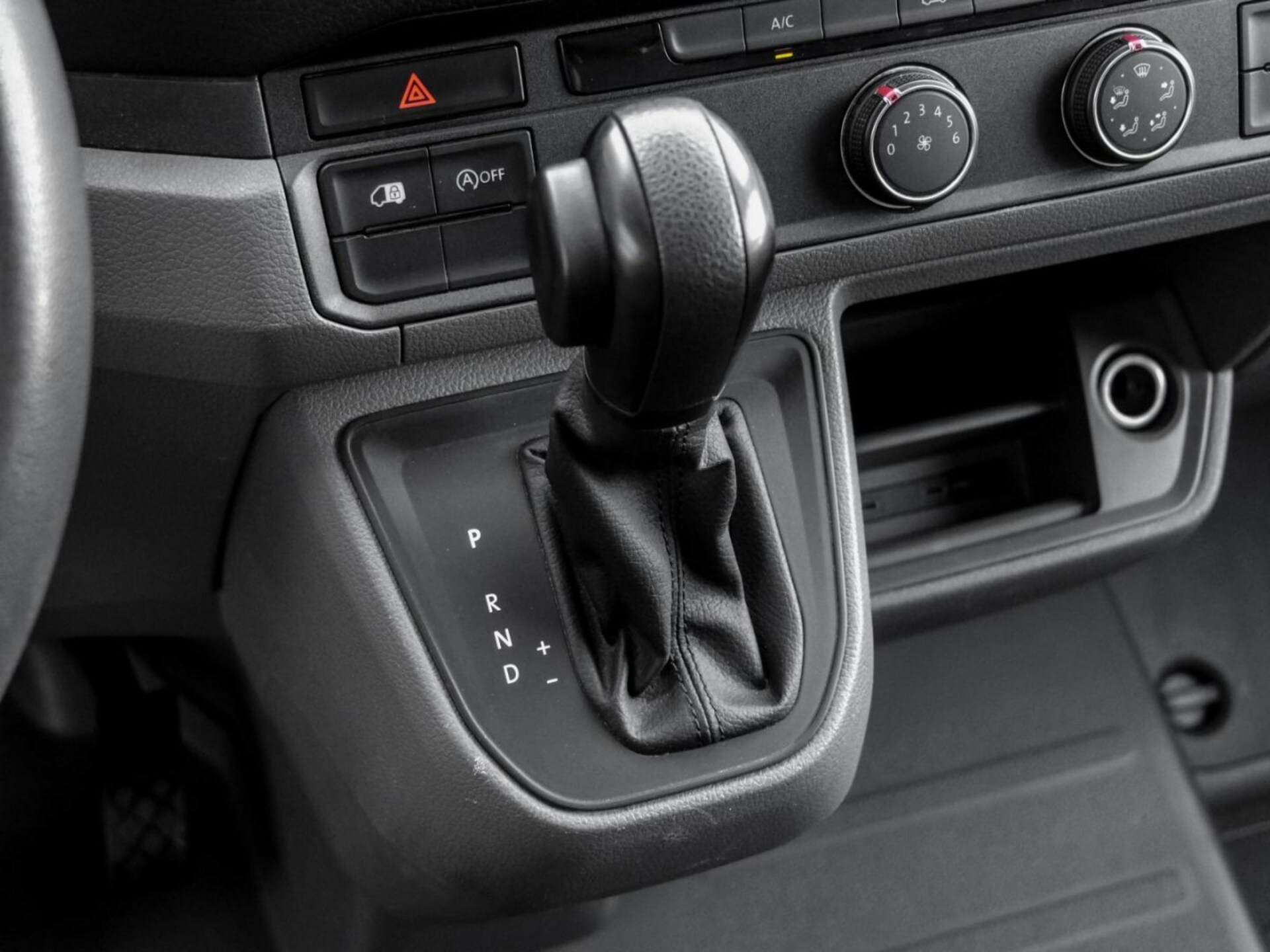 Volkswagen Crafter Kasten langer Radstand