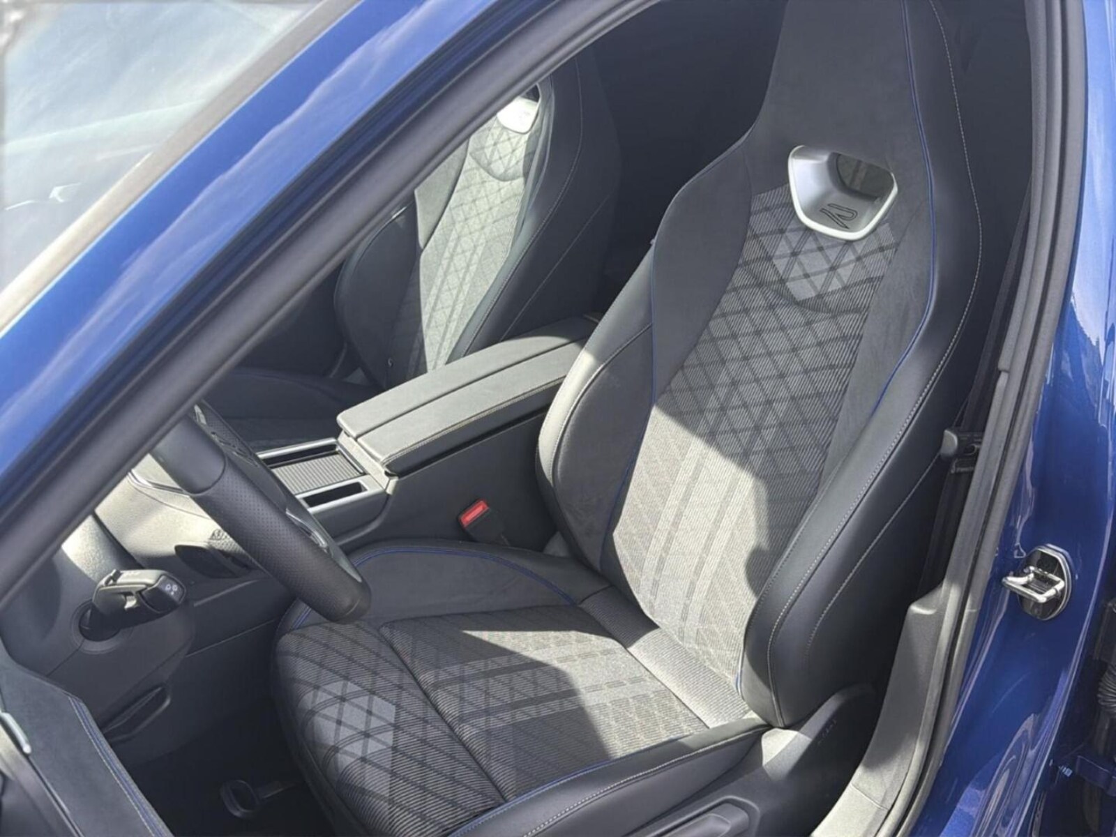 Volkswagen Passat – Bild 12