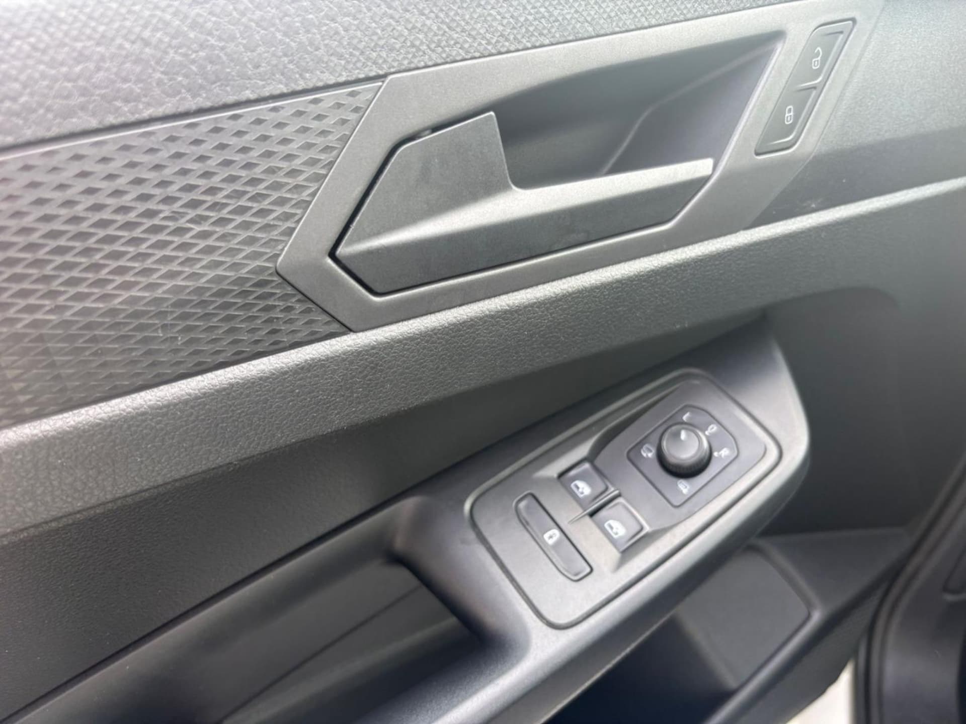 Volkswagen Caddy Maxi Basis-Modell