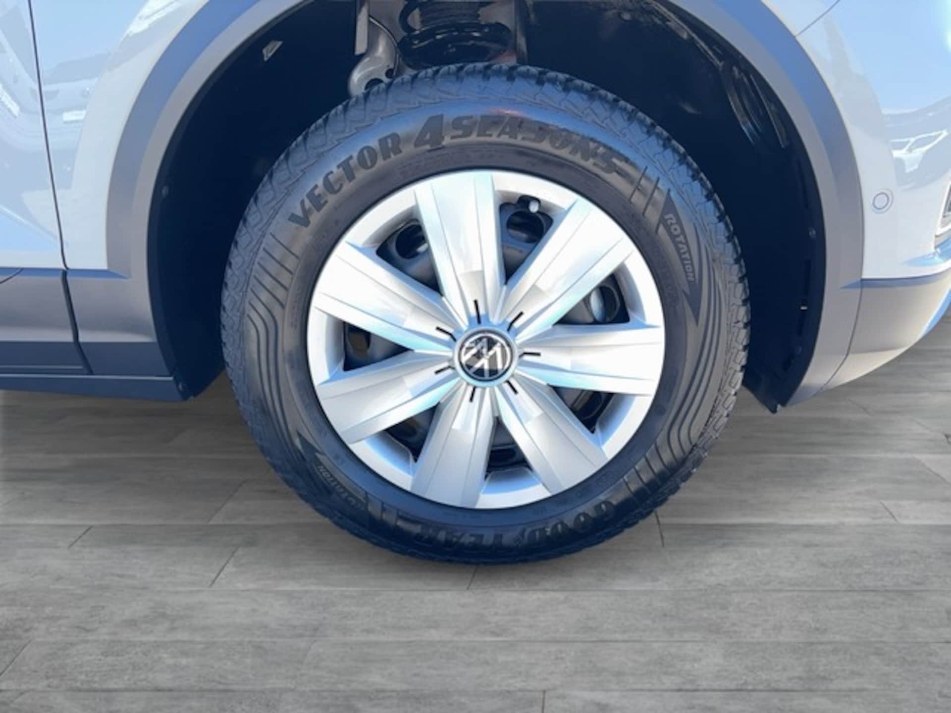 Volkswagen T-Roc Basis-Modell