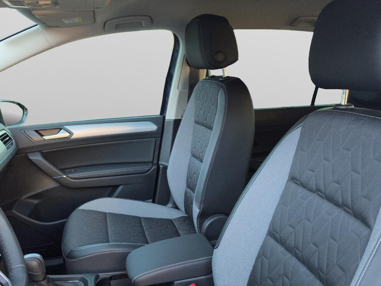 Volkswagen Touran – Bild 12