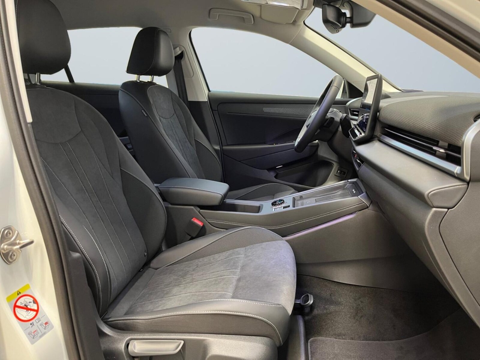 Volkswagen T-Roc – Bild 10