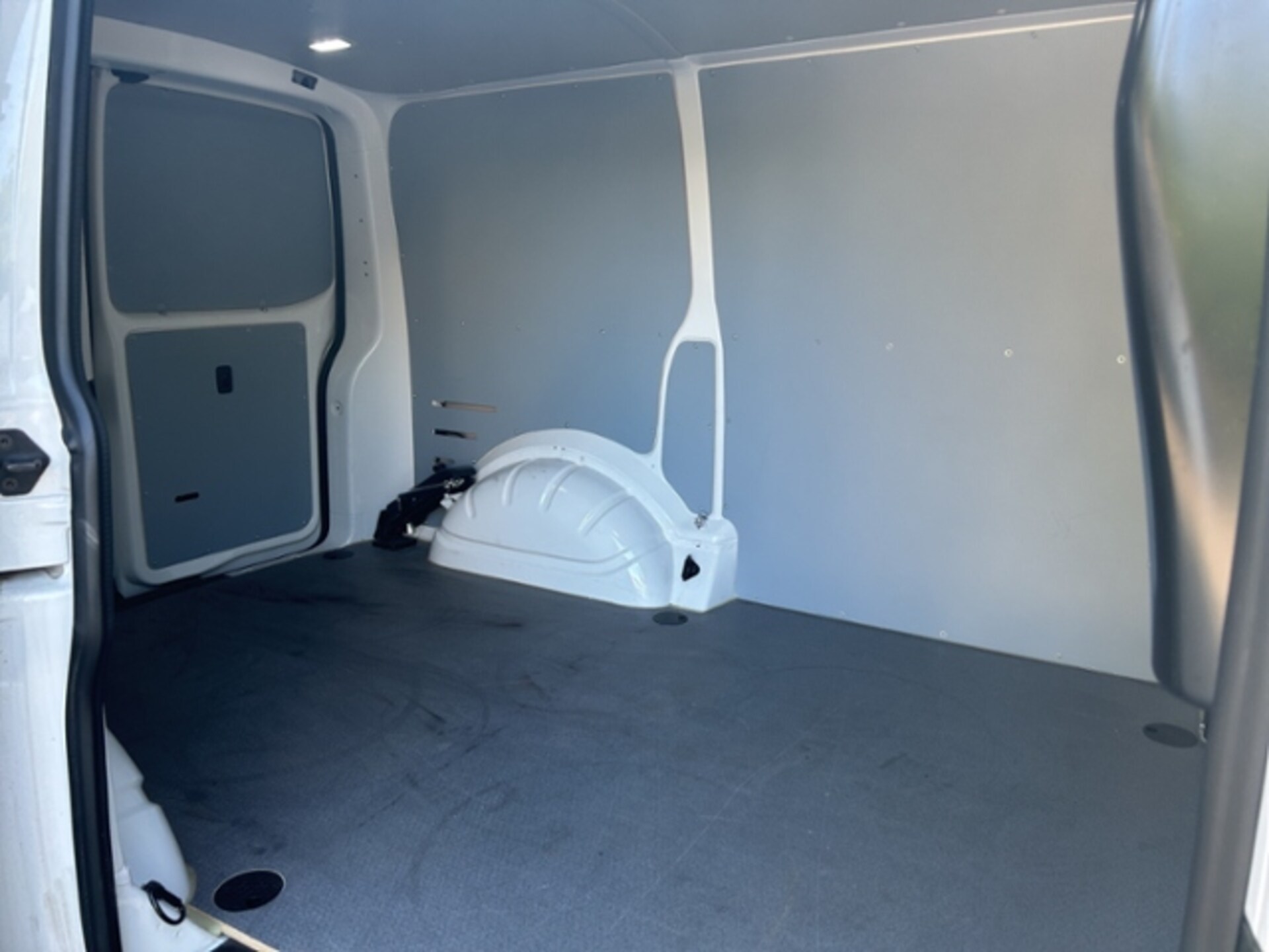 Volkswagen T6.1 Transporter Kasten kurzer Radstand