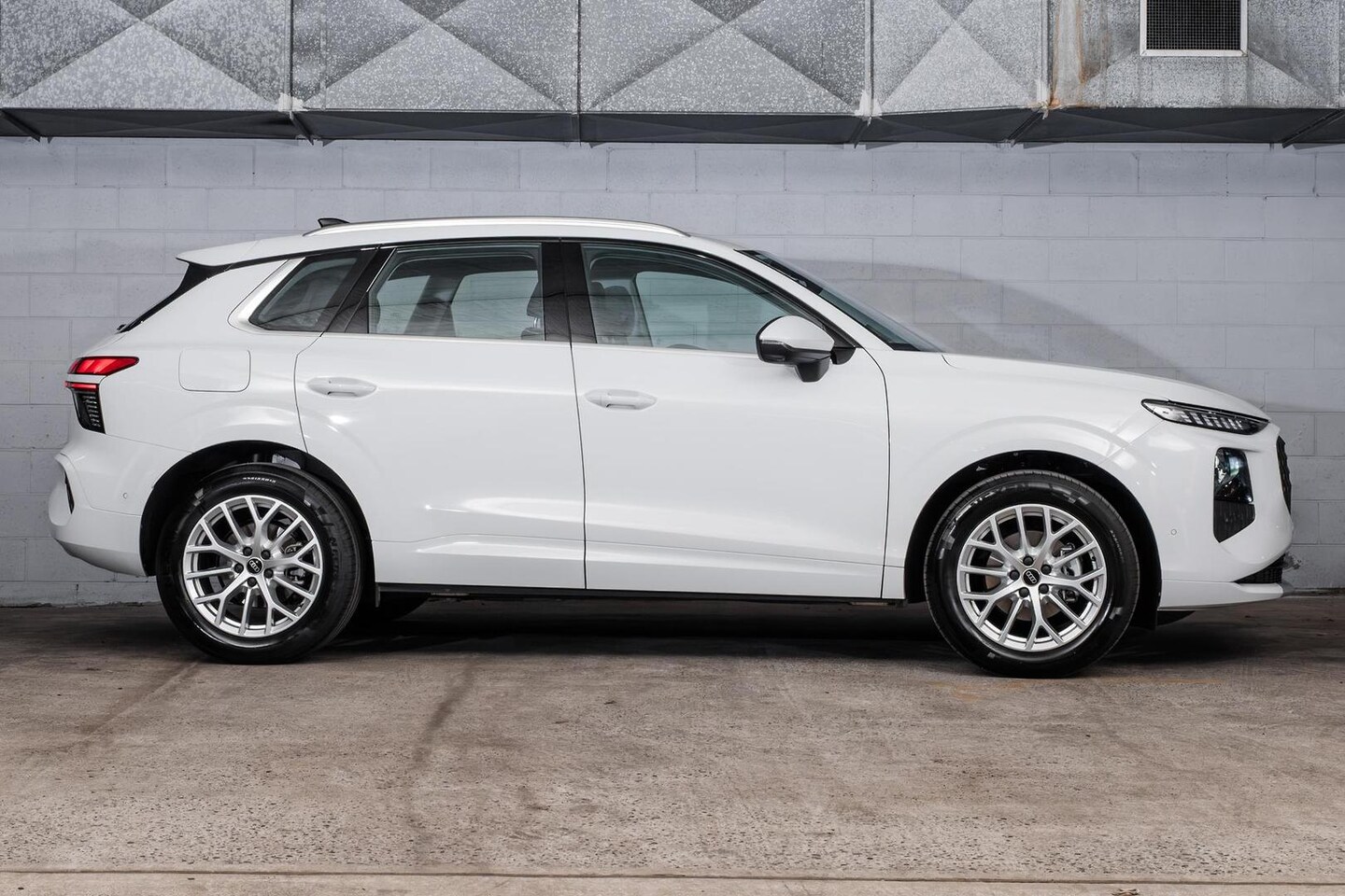 Image about Audi Q3 SUV TFSI 110 kW
